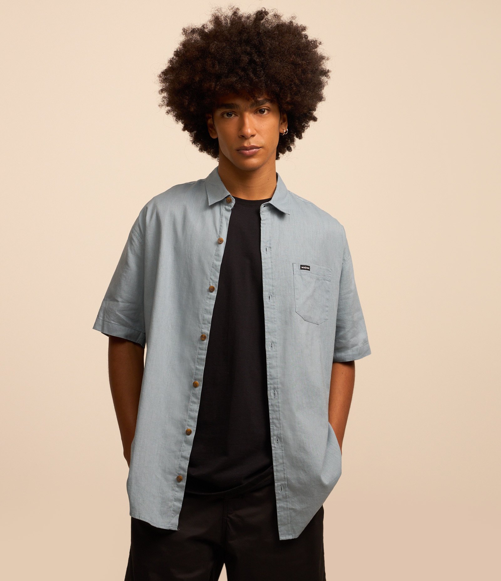 Camisa Relaxed em Cânhamo com Bolso Azul Claro 1