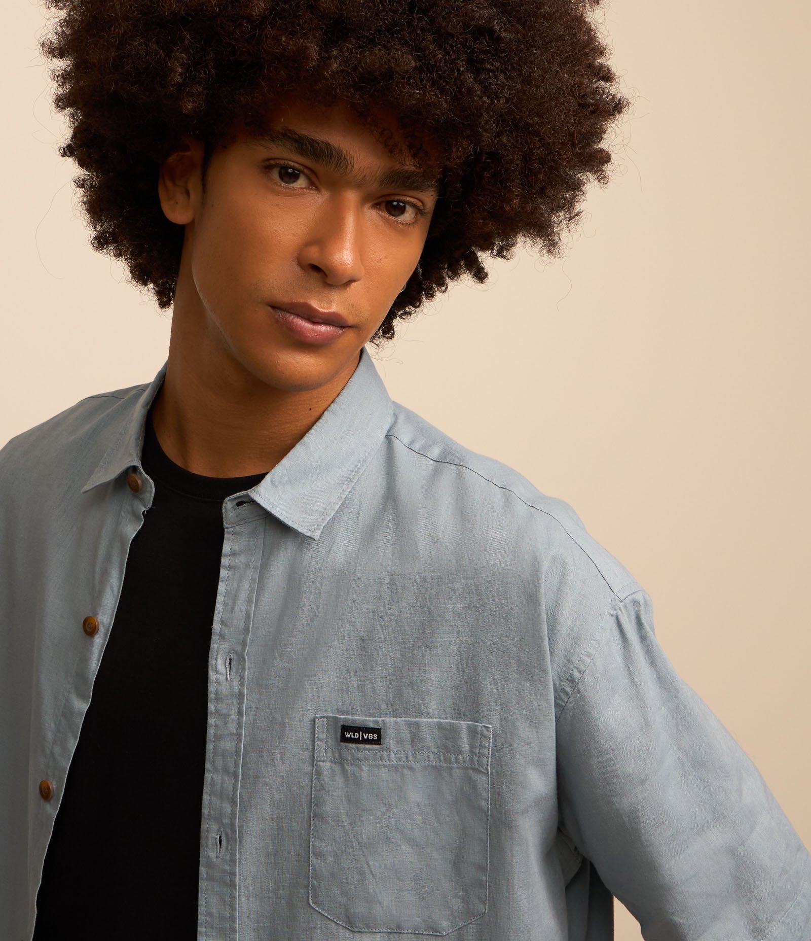 Camisa Relaxed em Cânhamo com Bolso Azul Claro 3