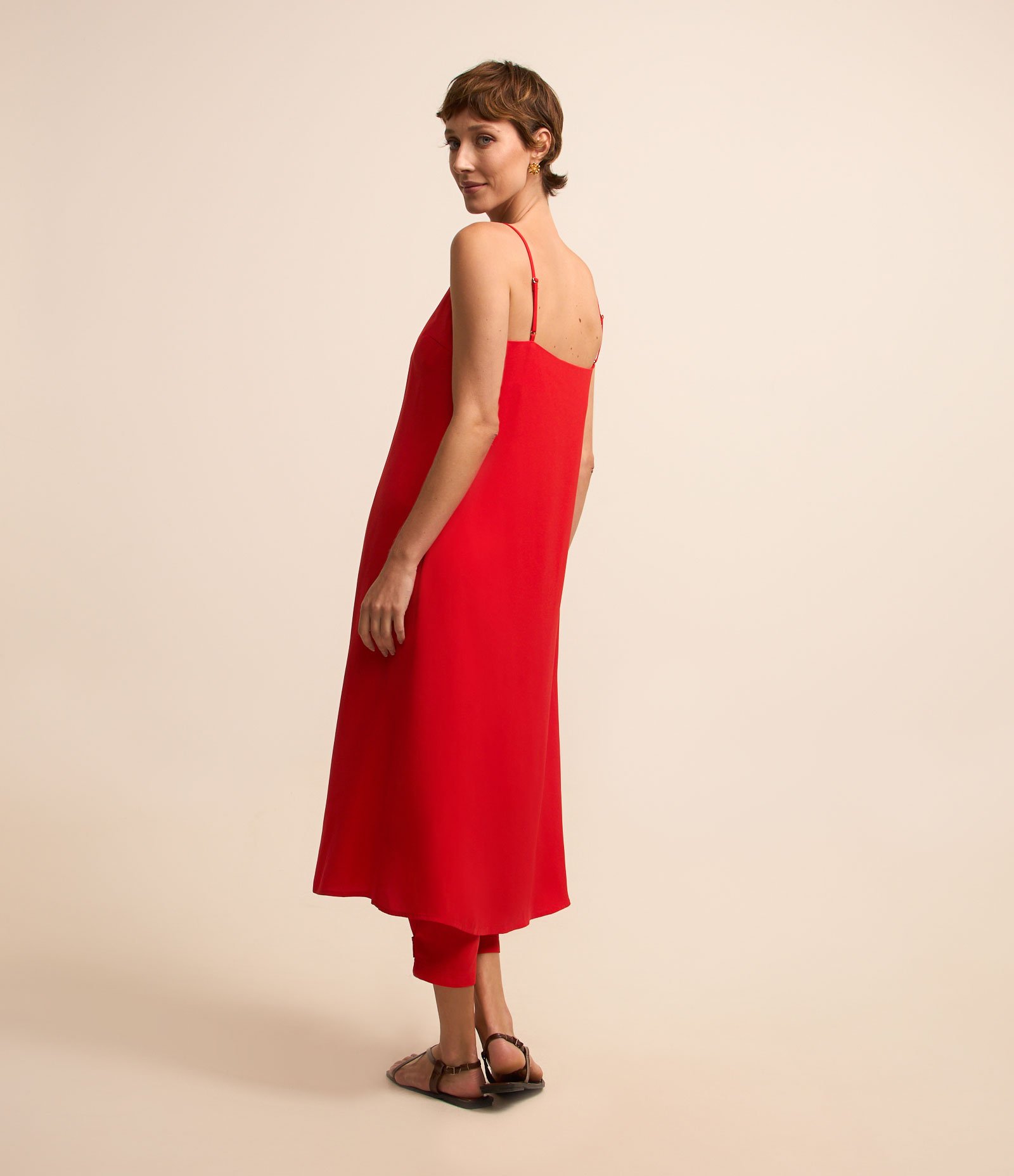 Túnica Longa Alfaiatada com Vazado e Amarração Vermelho 3