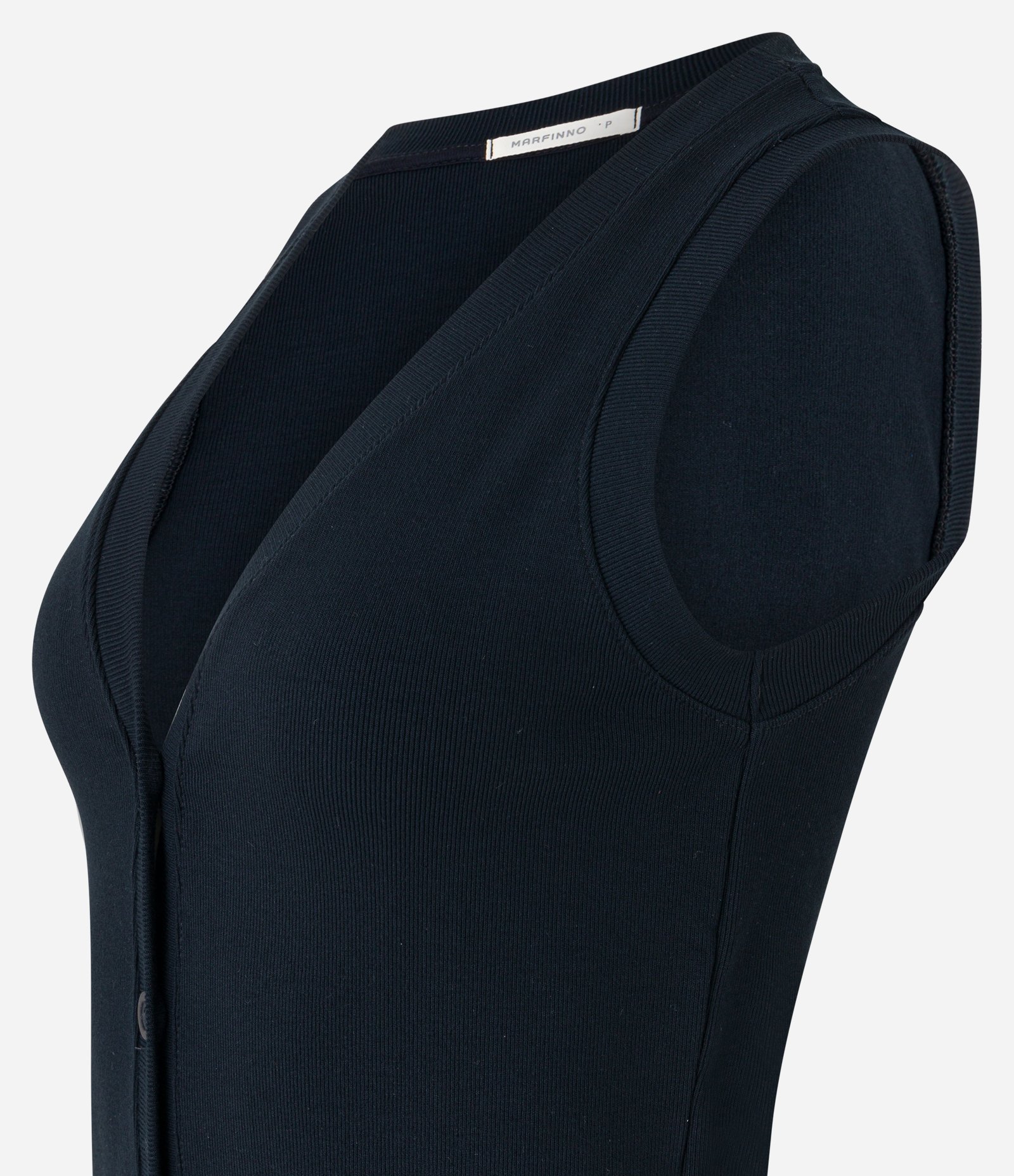 Blusa Colete Canelada em Ribana com Abotoamento Preto 7