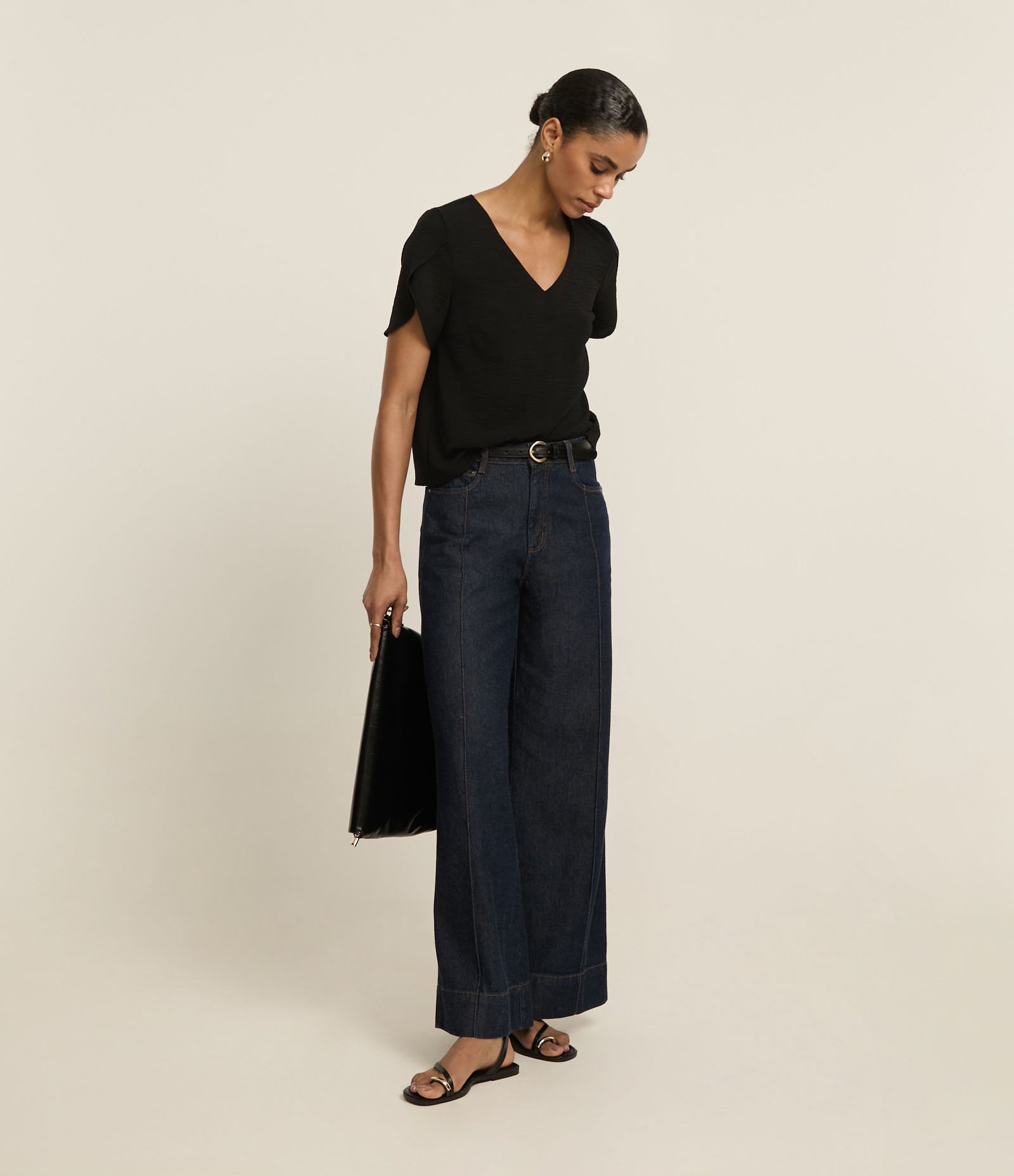 Blusa com Manga Tulipa e Efeito Airflow Preto 2