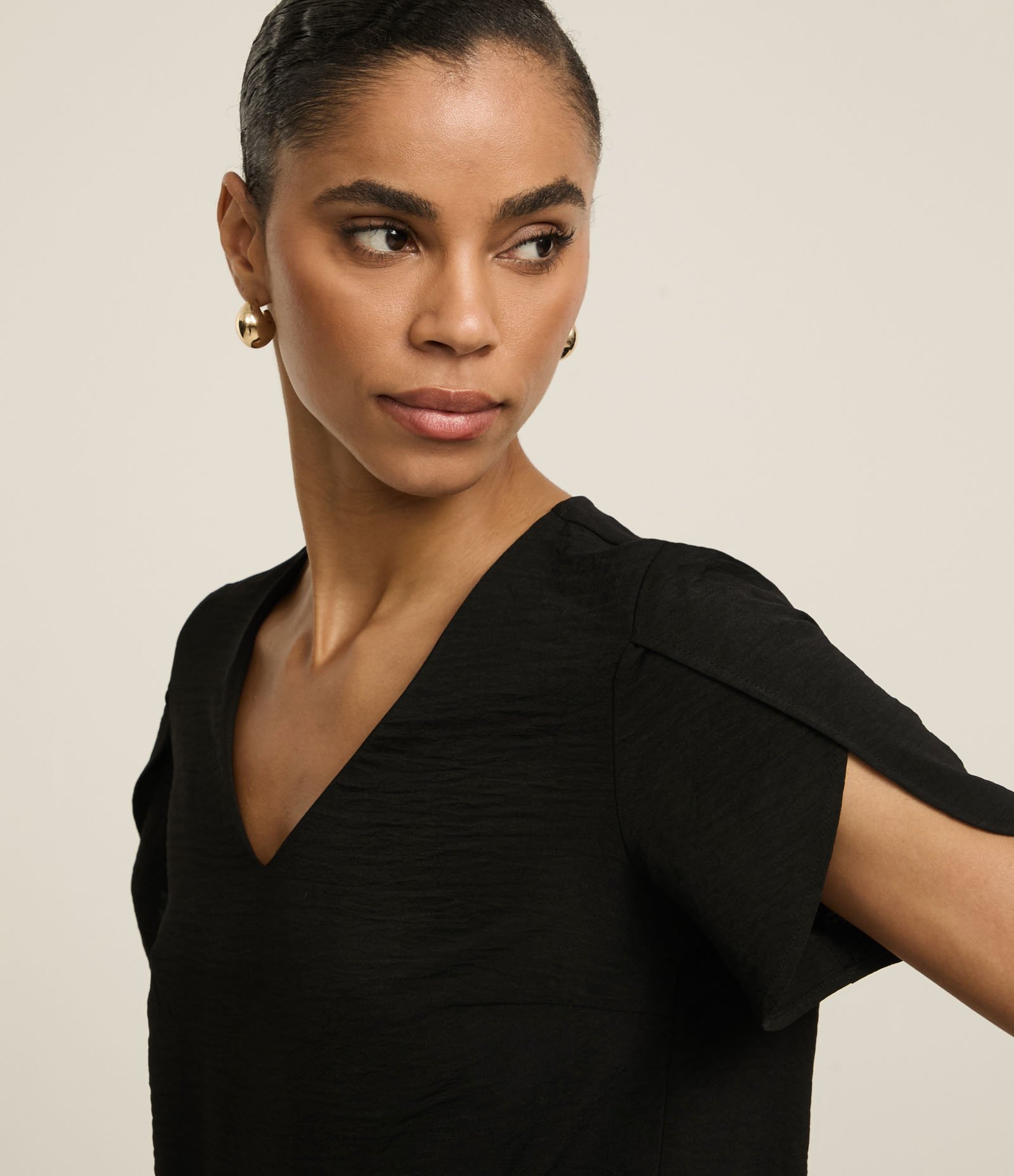 Blusa com Manga Tulipa e Efeito Airflow Preto 4