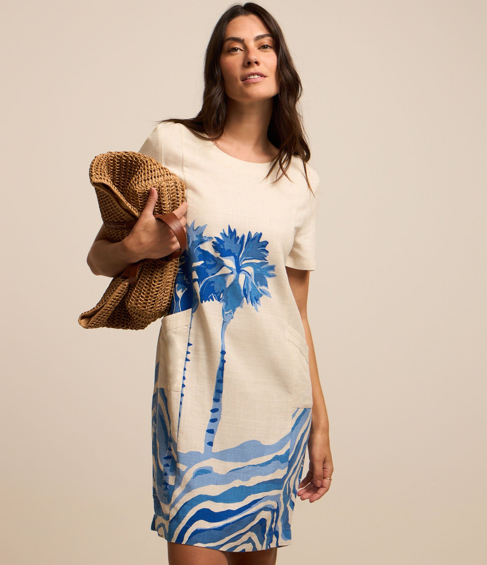 Vestido T-shirt em Viscolinho com Estampa de Natureza Branco 1