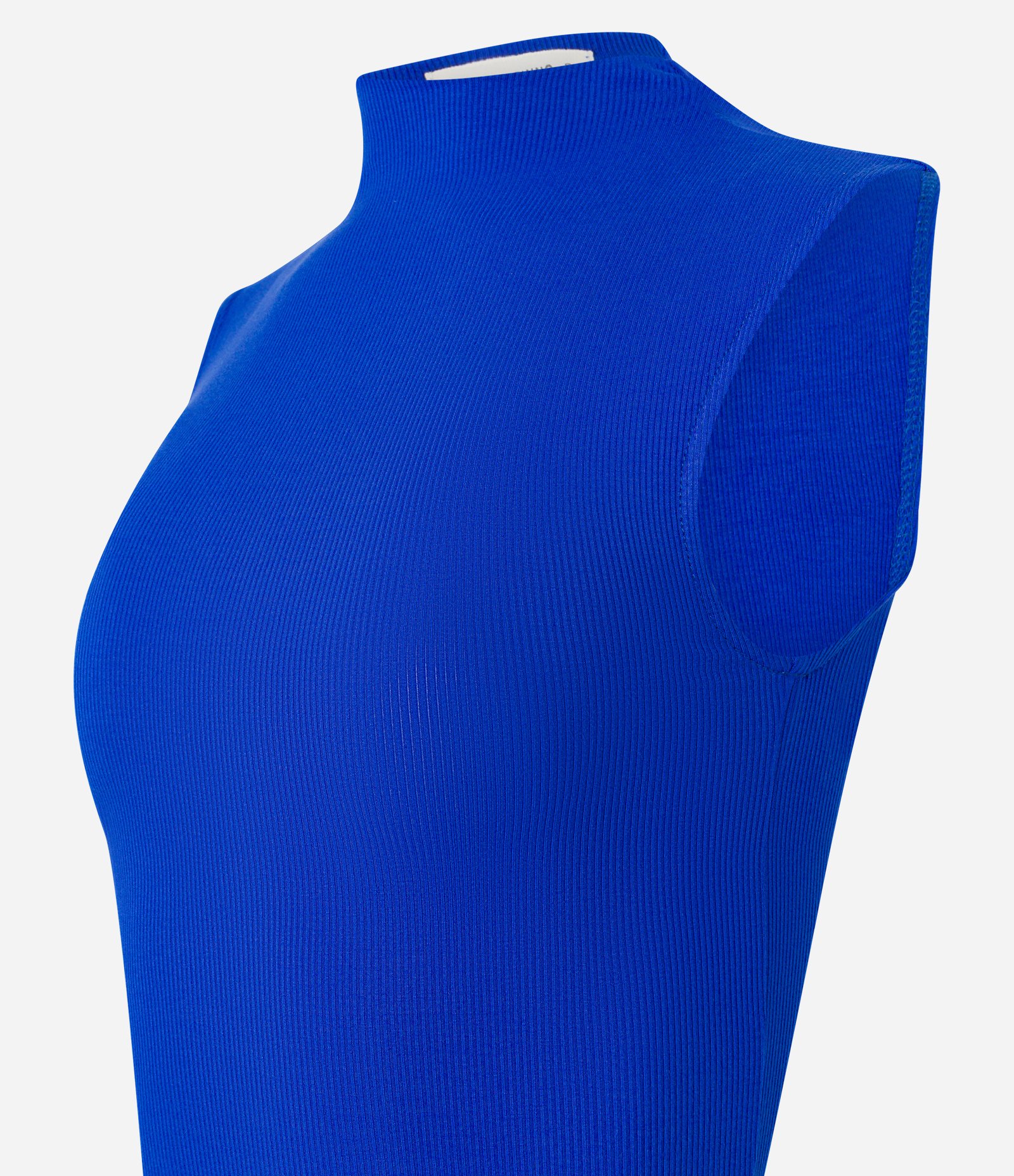 Blusa Sem Manga em Viscose com Gola Alta e Textura Canelada 6