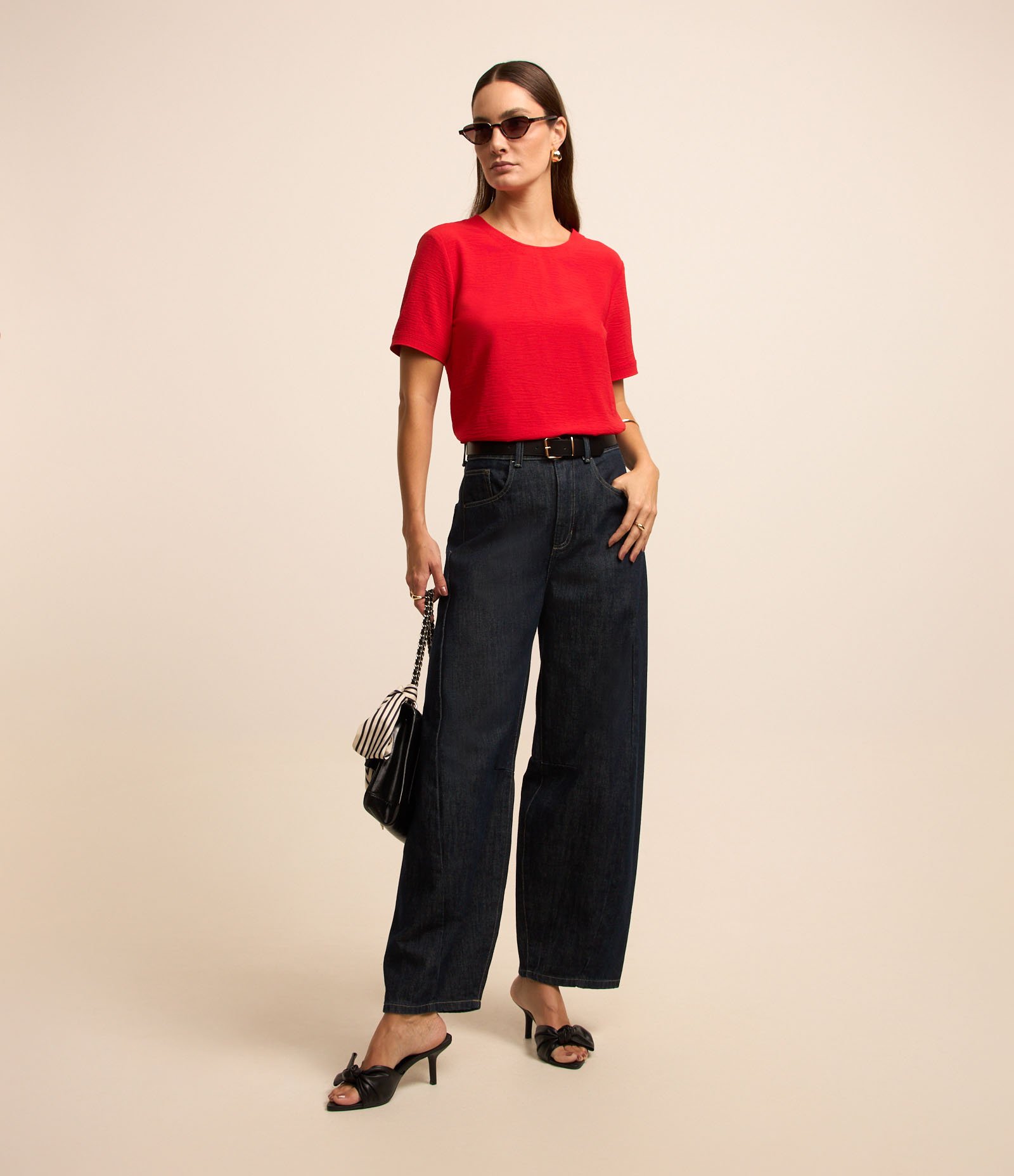 Blusa com Abertura nas Costas e Detalhes Pespontados 2