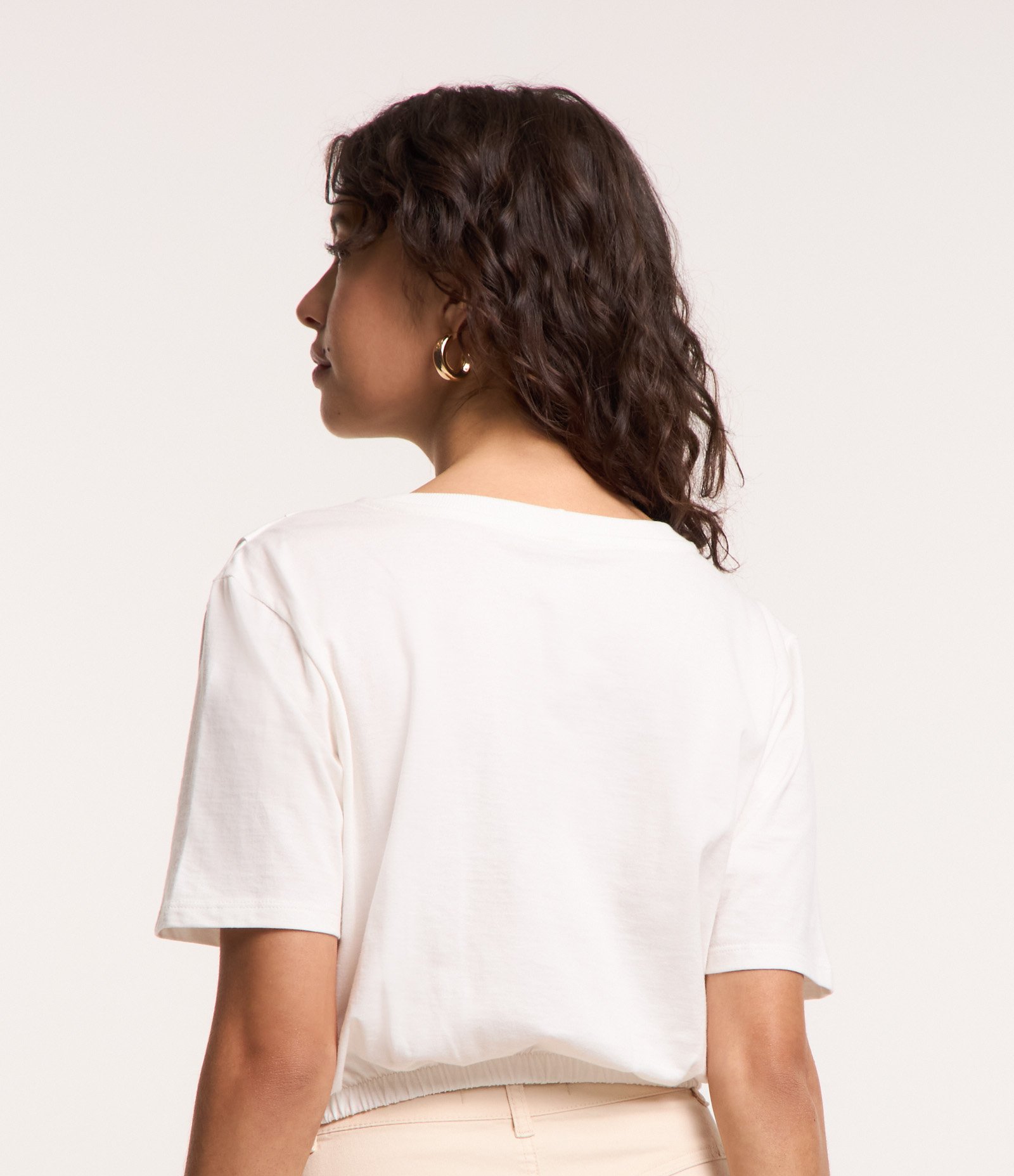 Blusa T-shirt em Algodão com Pregas no Ombro e Elástico na Barra Branco 3