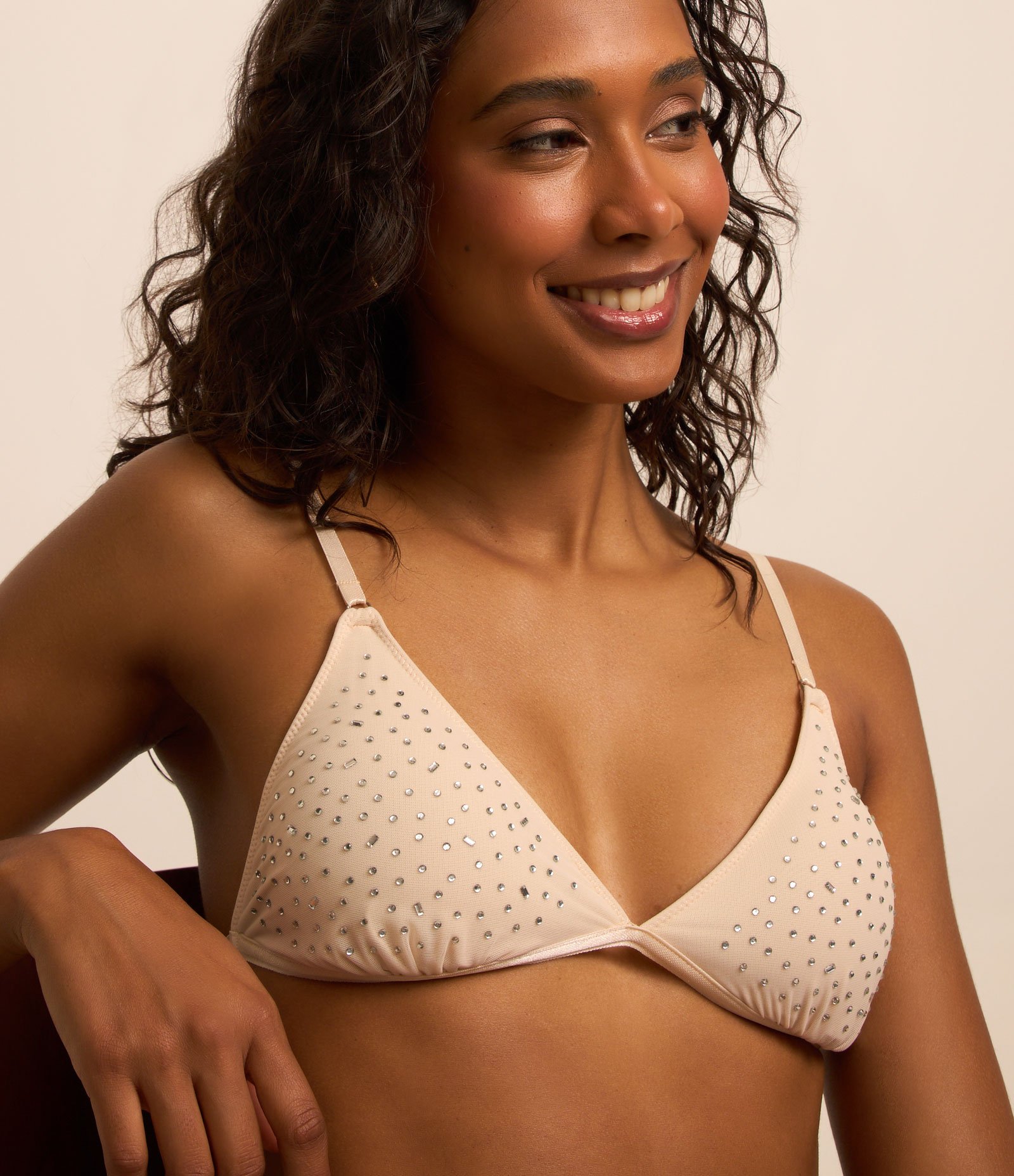 Sutiã Top com Tule e Detalhes em Pedrarias Rosa Claro 4