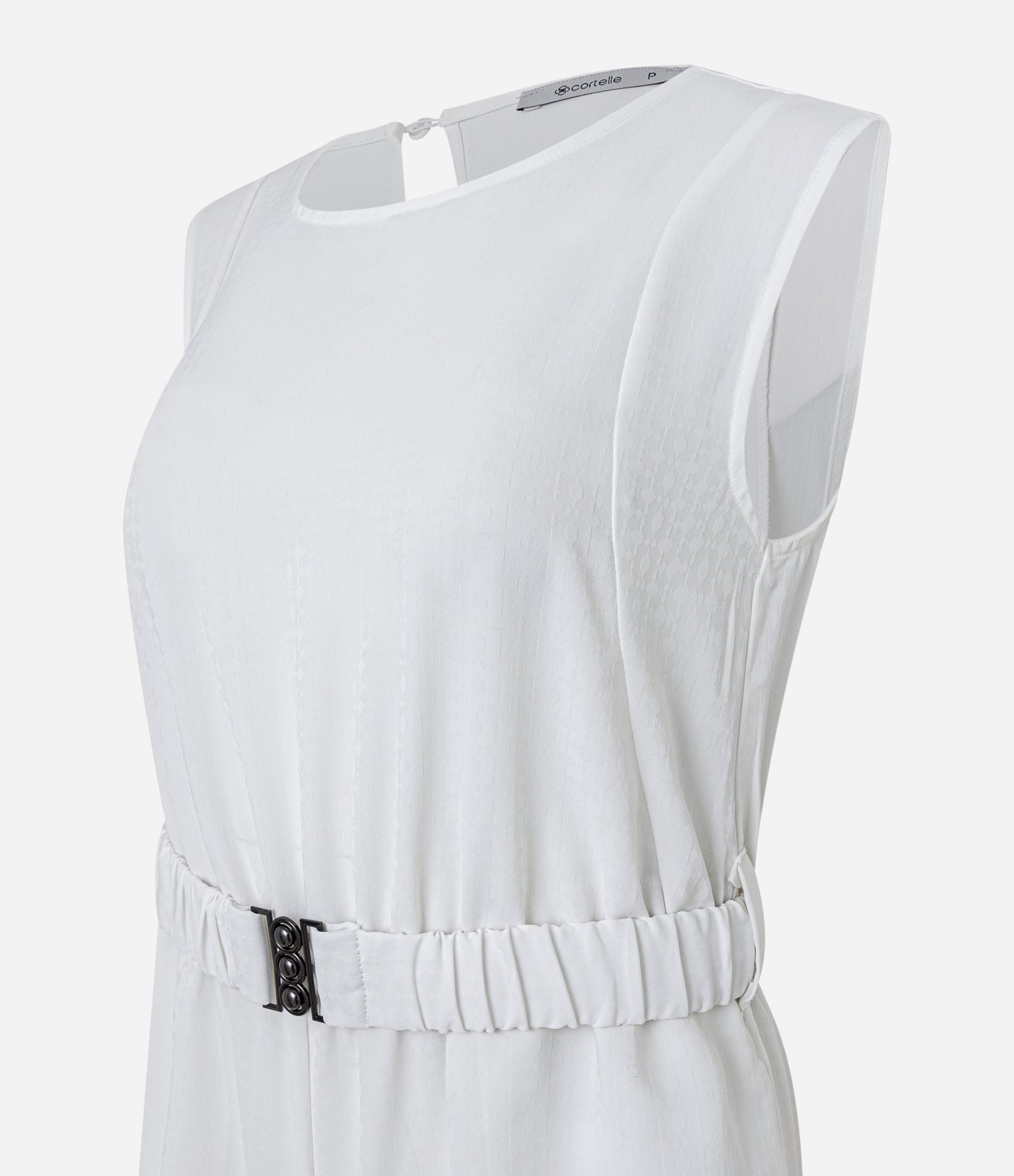 Macaquinho com Manga Curtinha e Cinto Elástico Branco 6