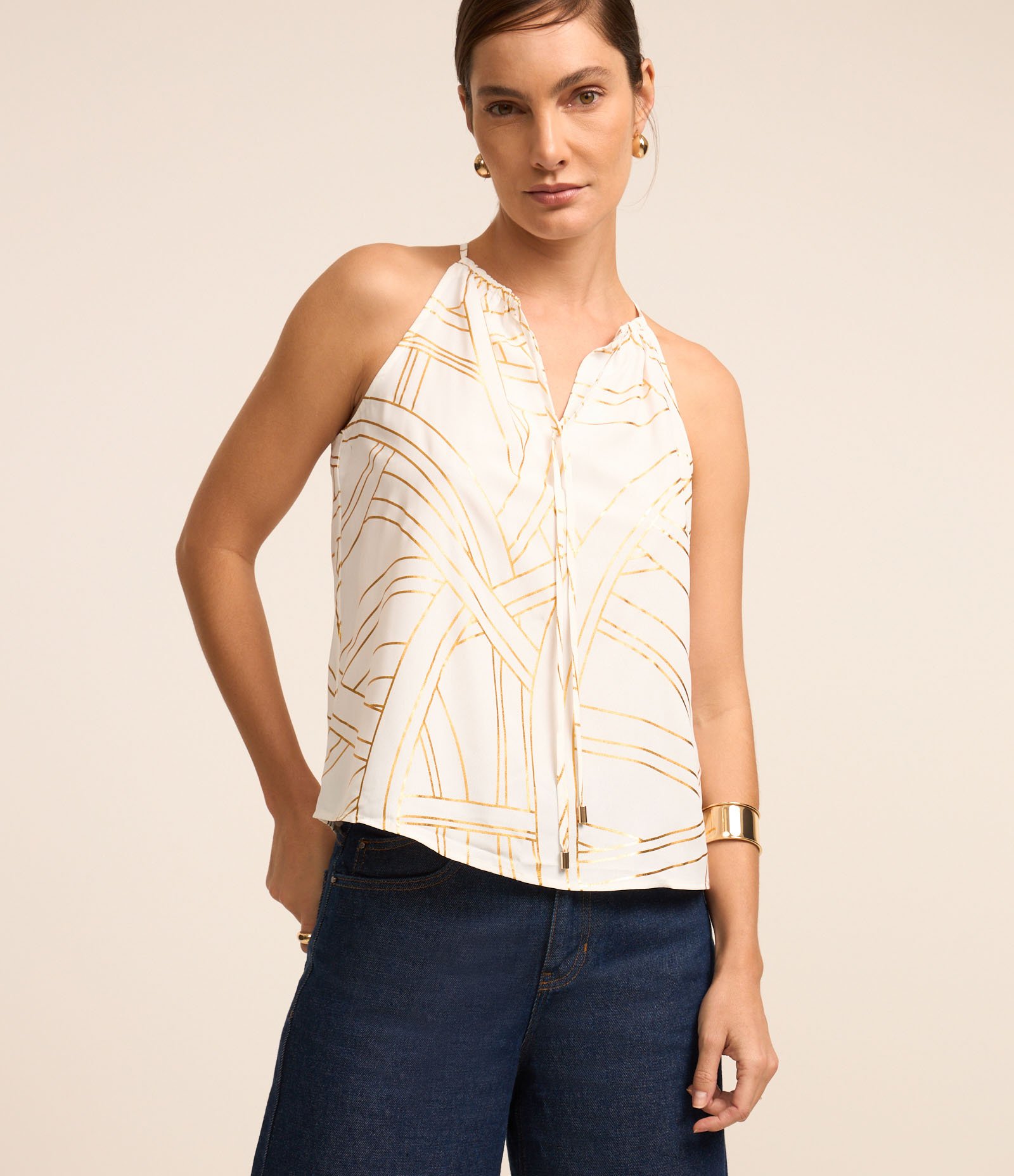 Blusa Sem Manga em Crepe com Estampa Metalizada Branco/Dourado 2