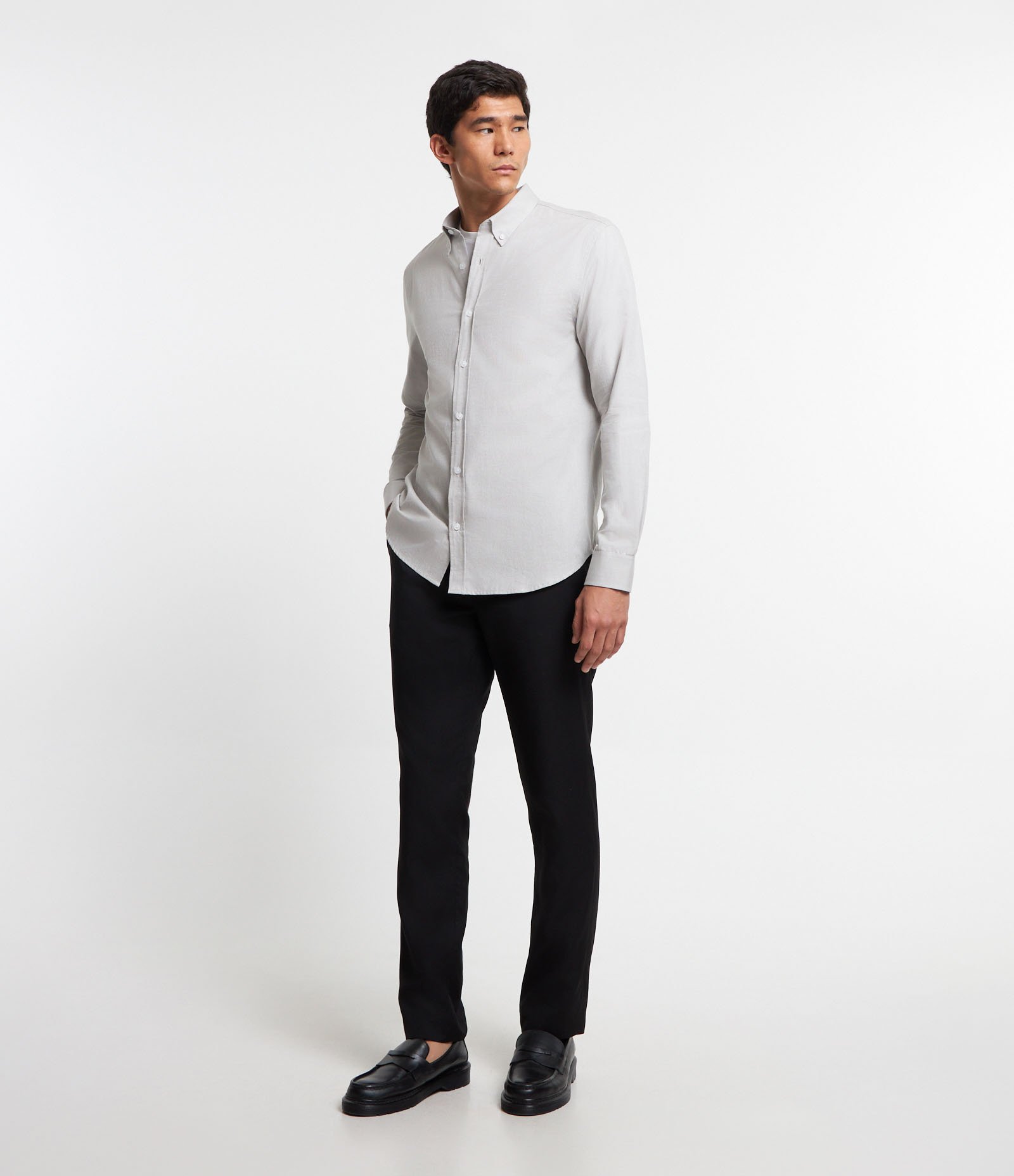 Camisa em Oxfordine com Abotoamento Frontal Cinza 2