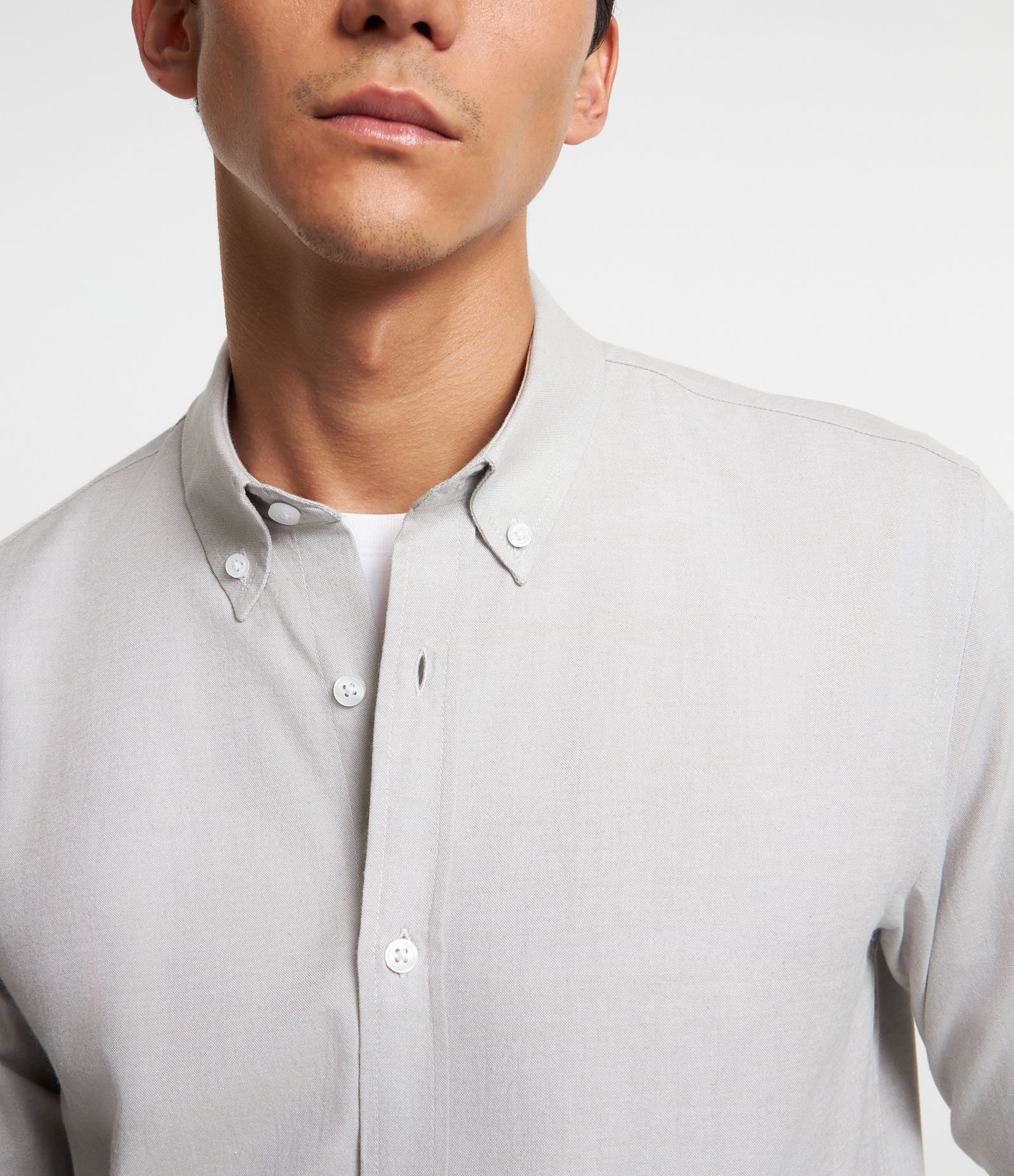 Camisa em Oxfordine com Abotoamento Frontal Cinza 3