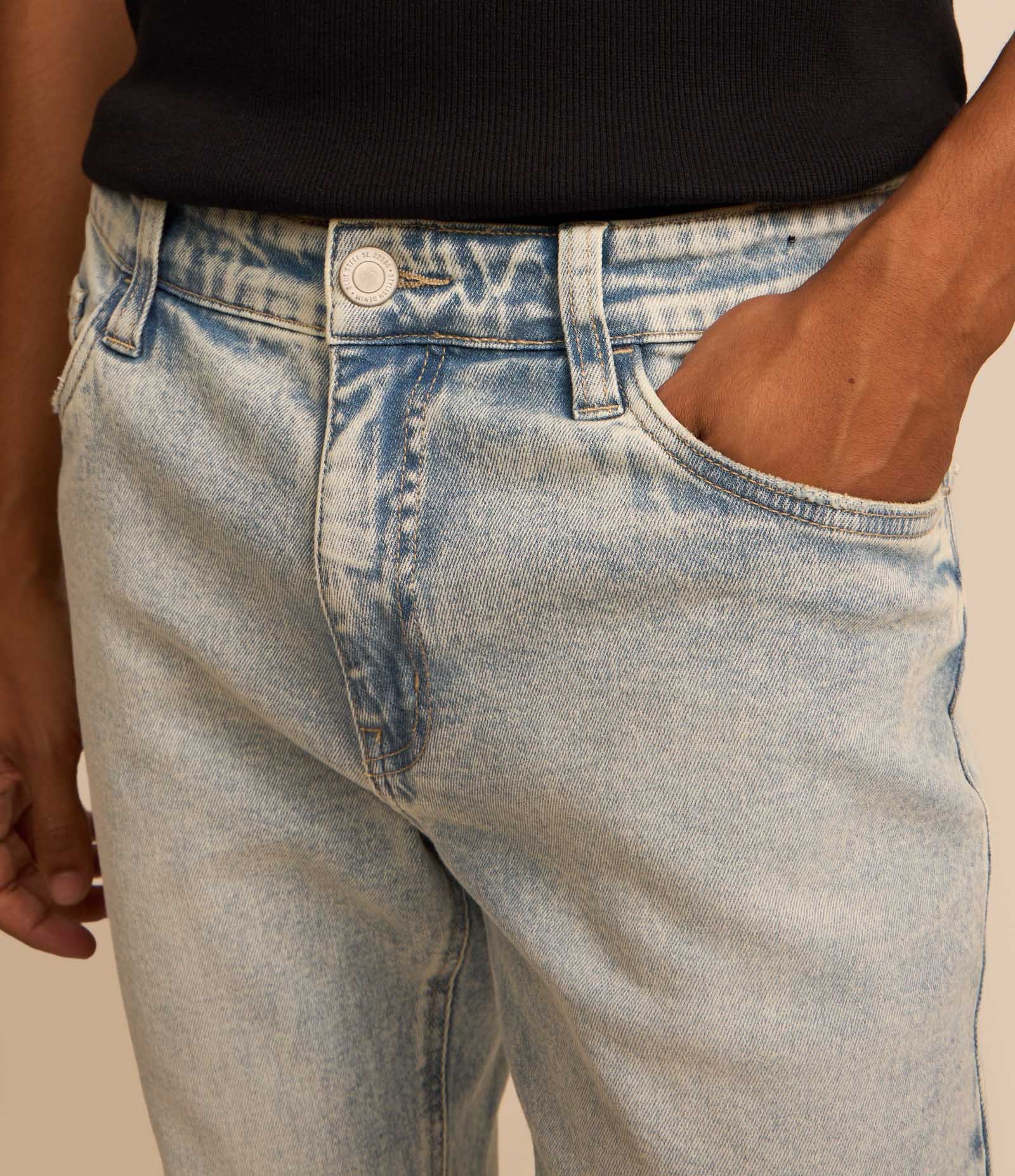 Calça Skinny Marmorizada com Lavagem Dirty Azul Claro 4