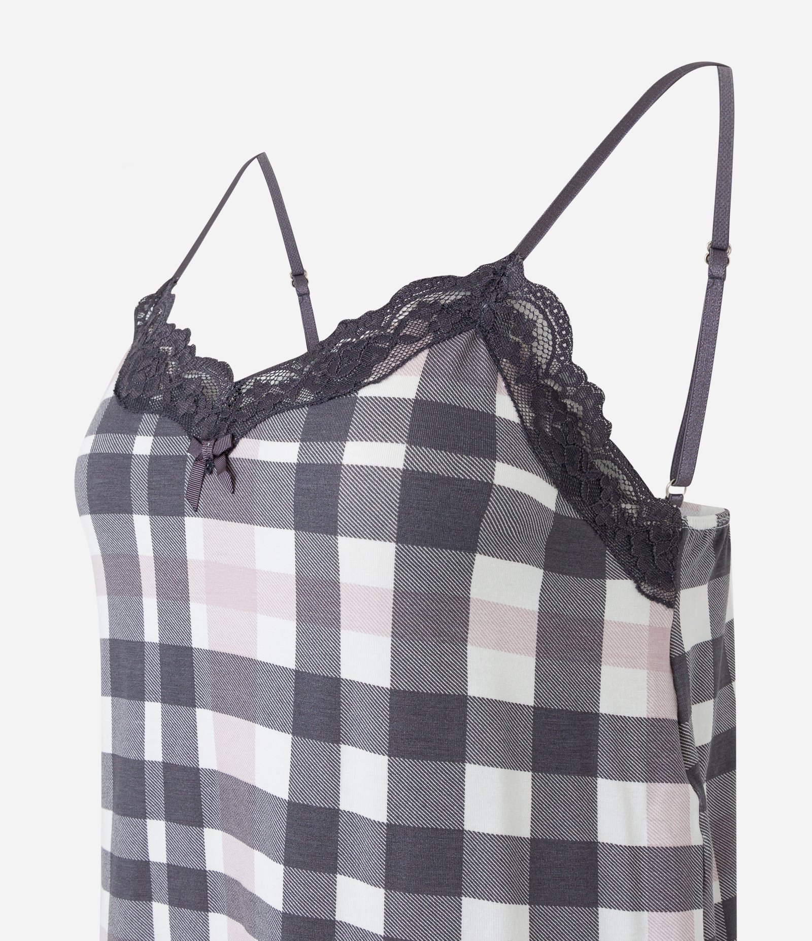 Pijama Short Doll em Viscose com Estampa Xadrez e Detalhe em Renda Cinza 8