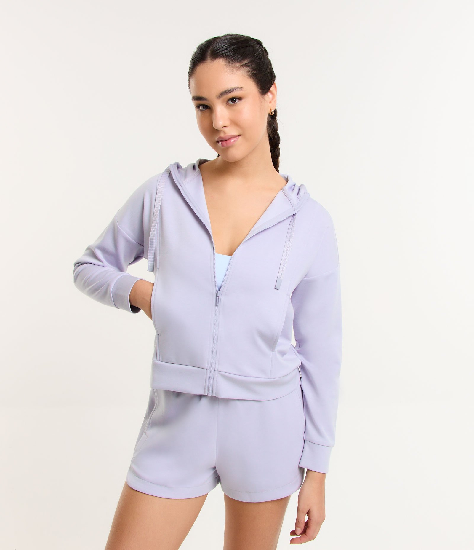 Jaqueta Esportiva com Capuz e Cordão com Lettering Azul 1