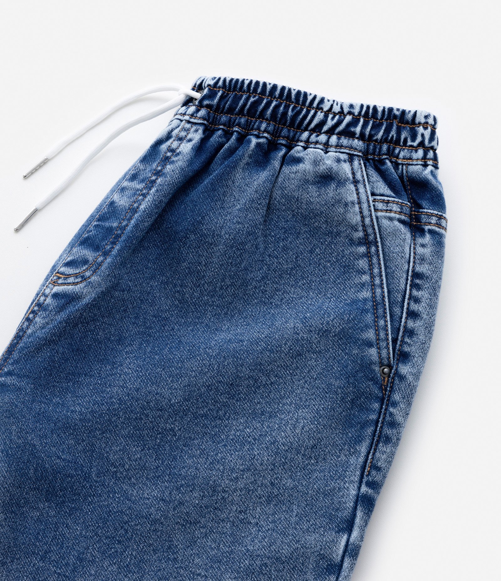 Bermuda Infantil em Jeans com Cós Elástico - Tam 5 a 14 anos Azul Escuro 4