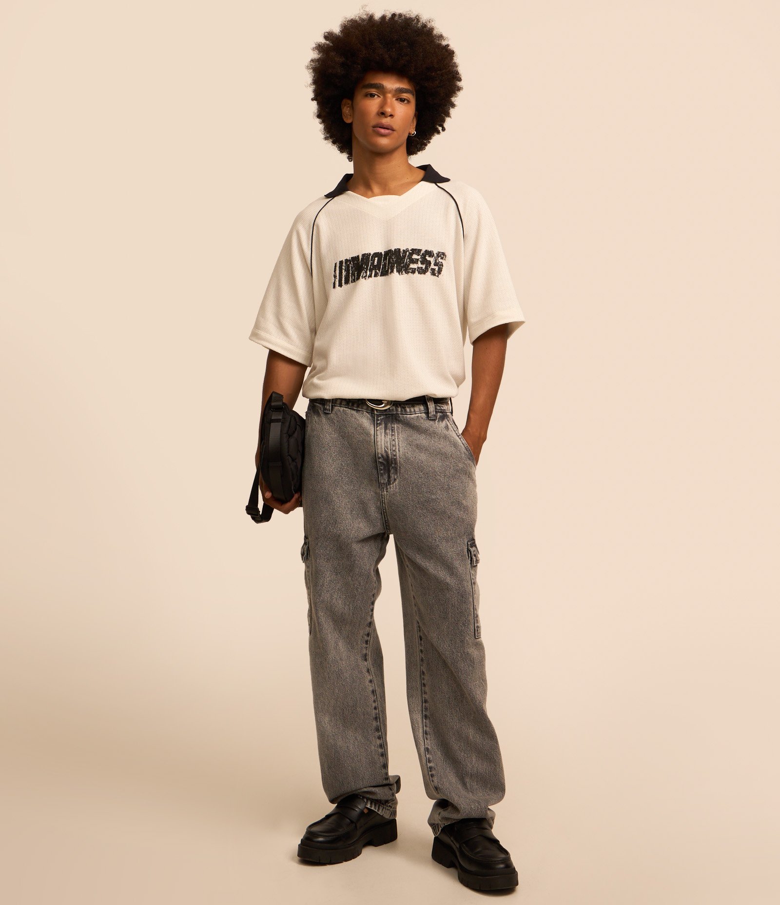 Calça Jeans Baggy com Bolsos Cargo Cinza 5