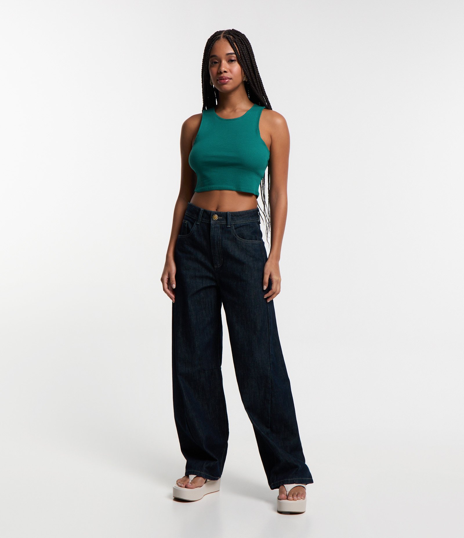 Blusa Cropped sem Manga em Algodão com Textura Canelada Verde Escuro 2