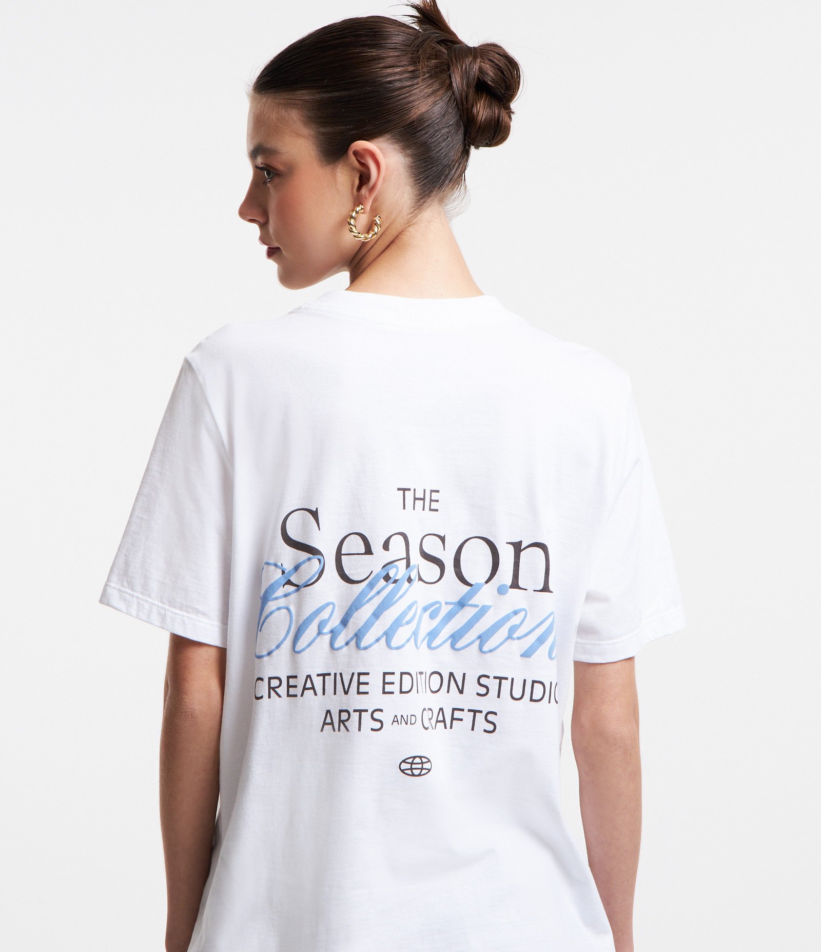 Camiseta Alongada em Algodão e com Lettering The Season Branco 5