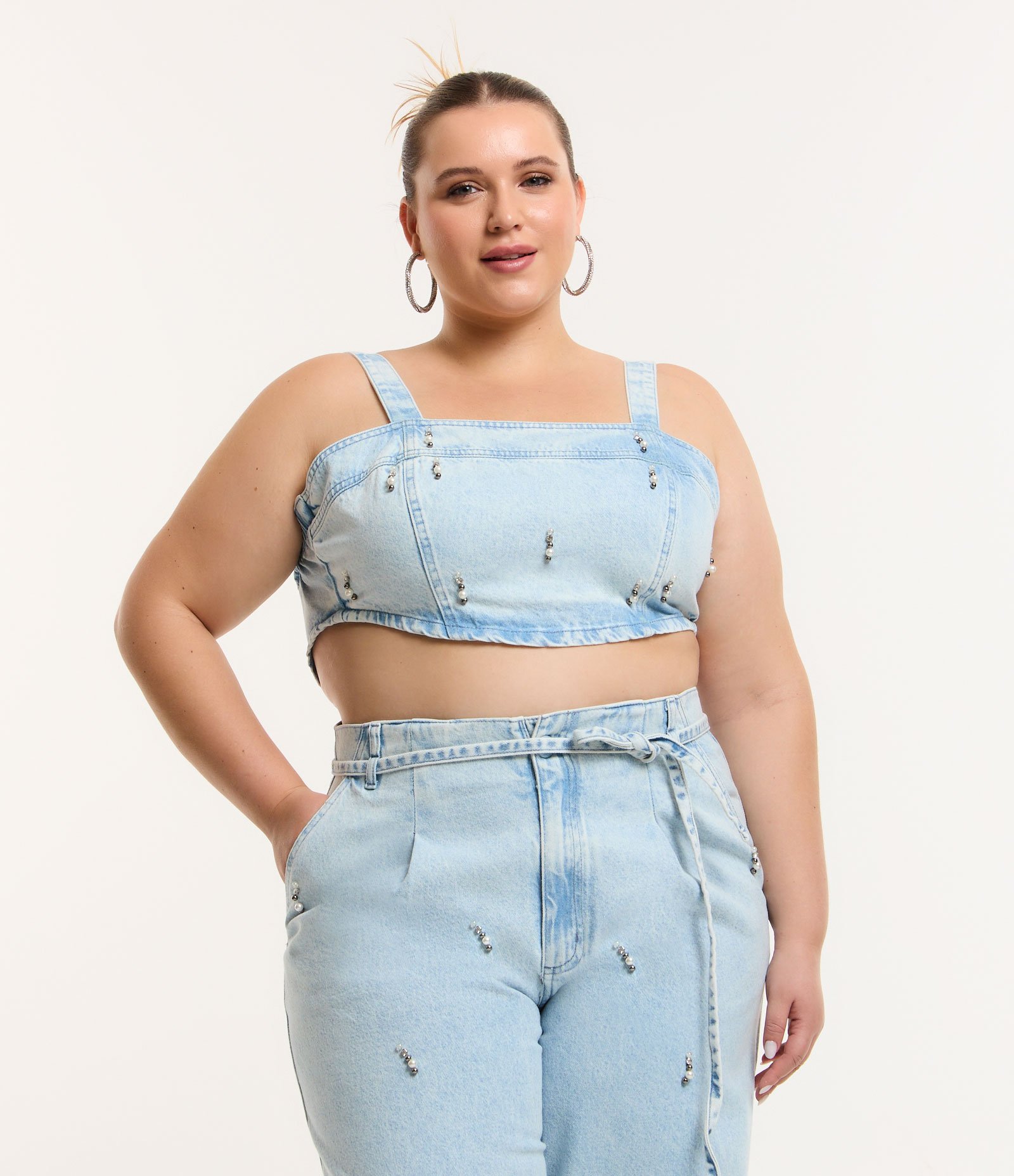 Top Cropped em Jeans com Aplicações Curve & Plus Size Azul 1