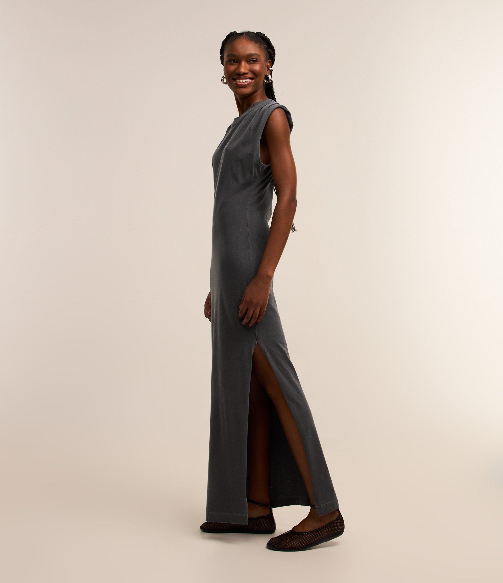 Vestido New Midi em Algodão Estonado com Fenda Lateral Cinza 1