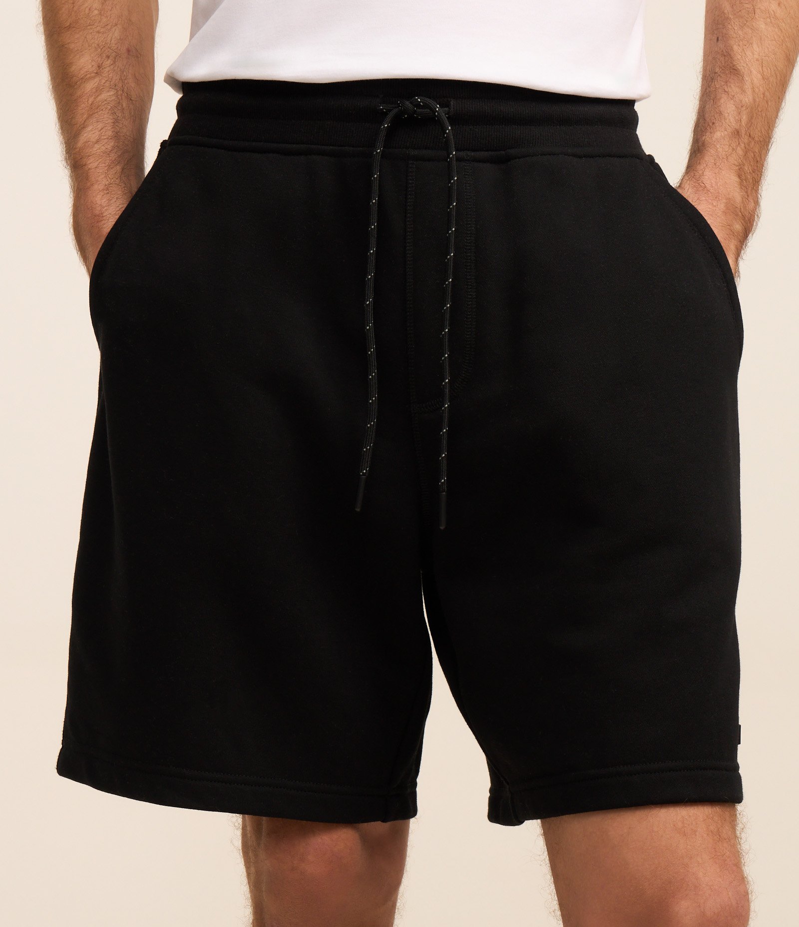 Bermuda Básica em Moletom com Cós Elástico Preto 2