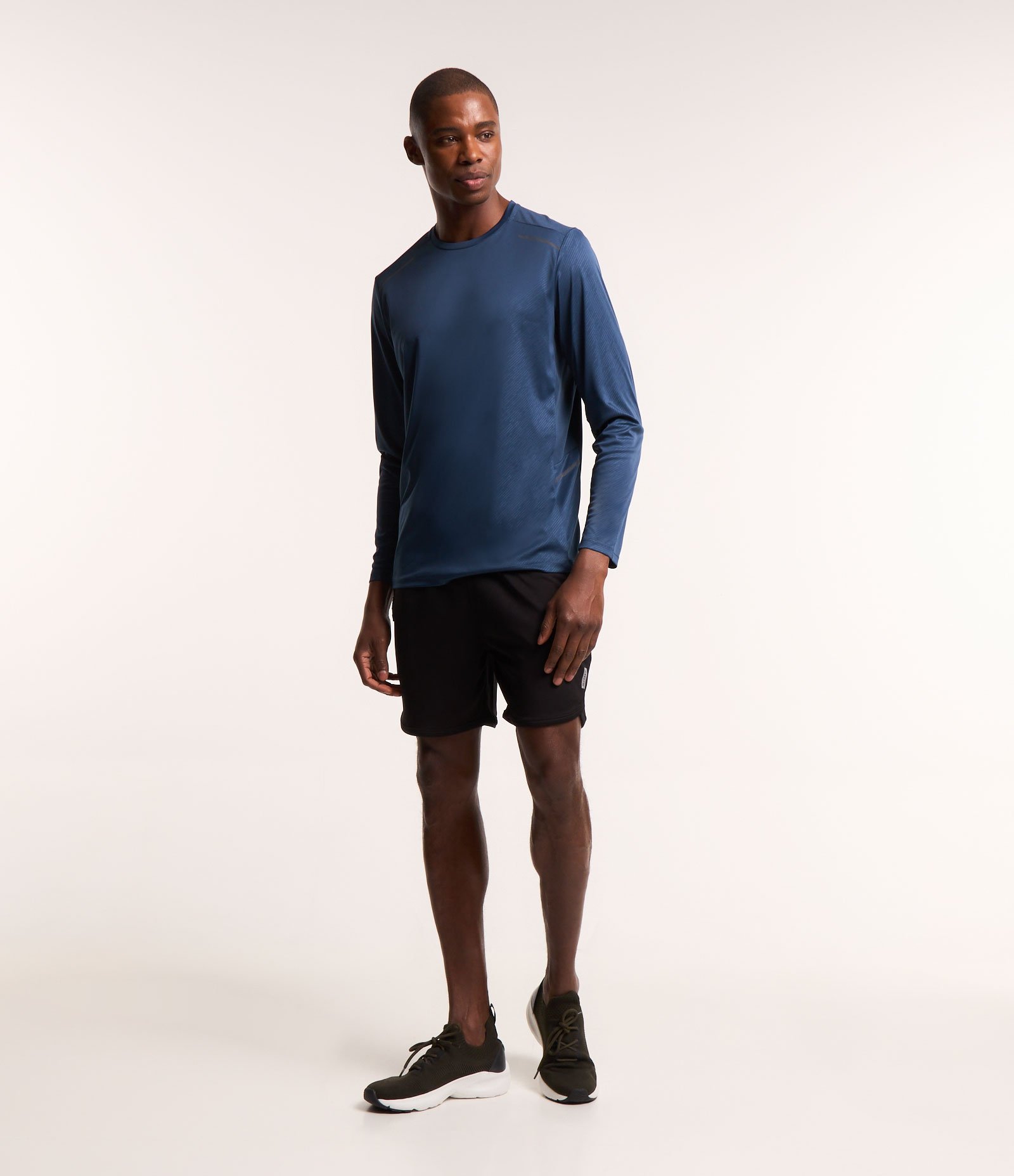 Camiseta Esportiva com Estampa Riscada com Proteção UV 2