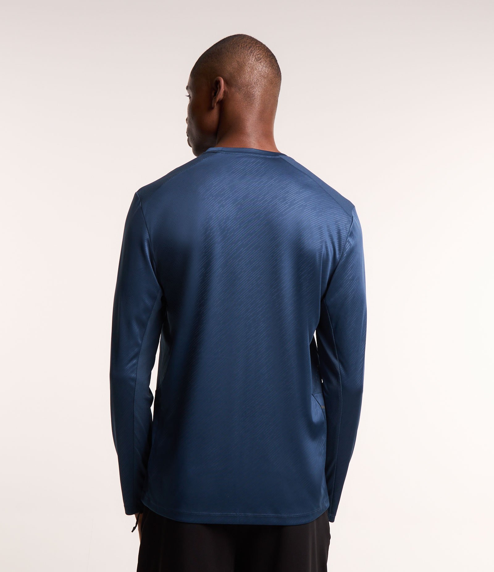 Camiseta Esportiva com Estampa Riscada com Proteção UV 3