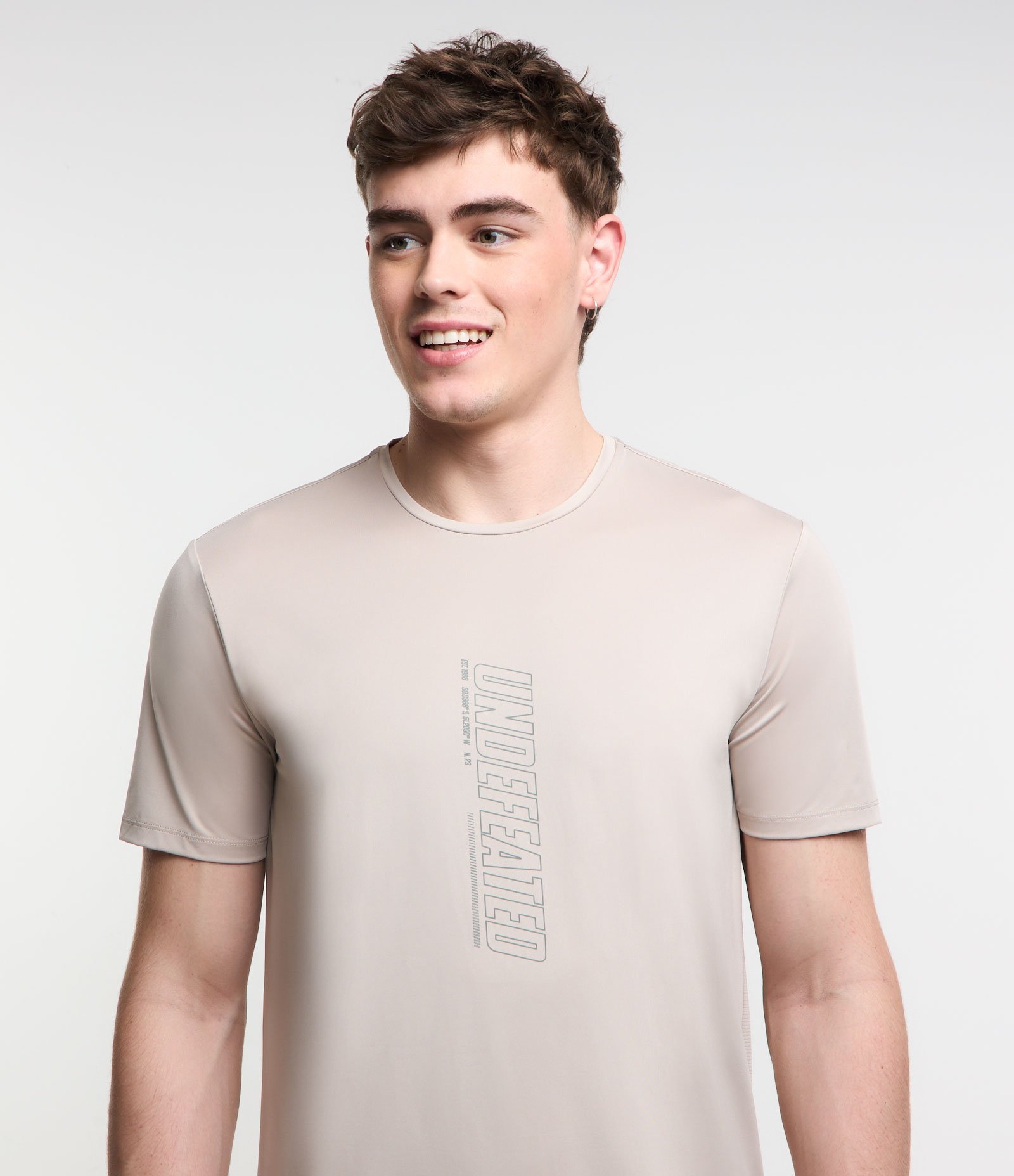 Camiseta Esportiva em Tecnologia Dry com Estampa Lettering e Costas Respirável Bege 2