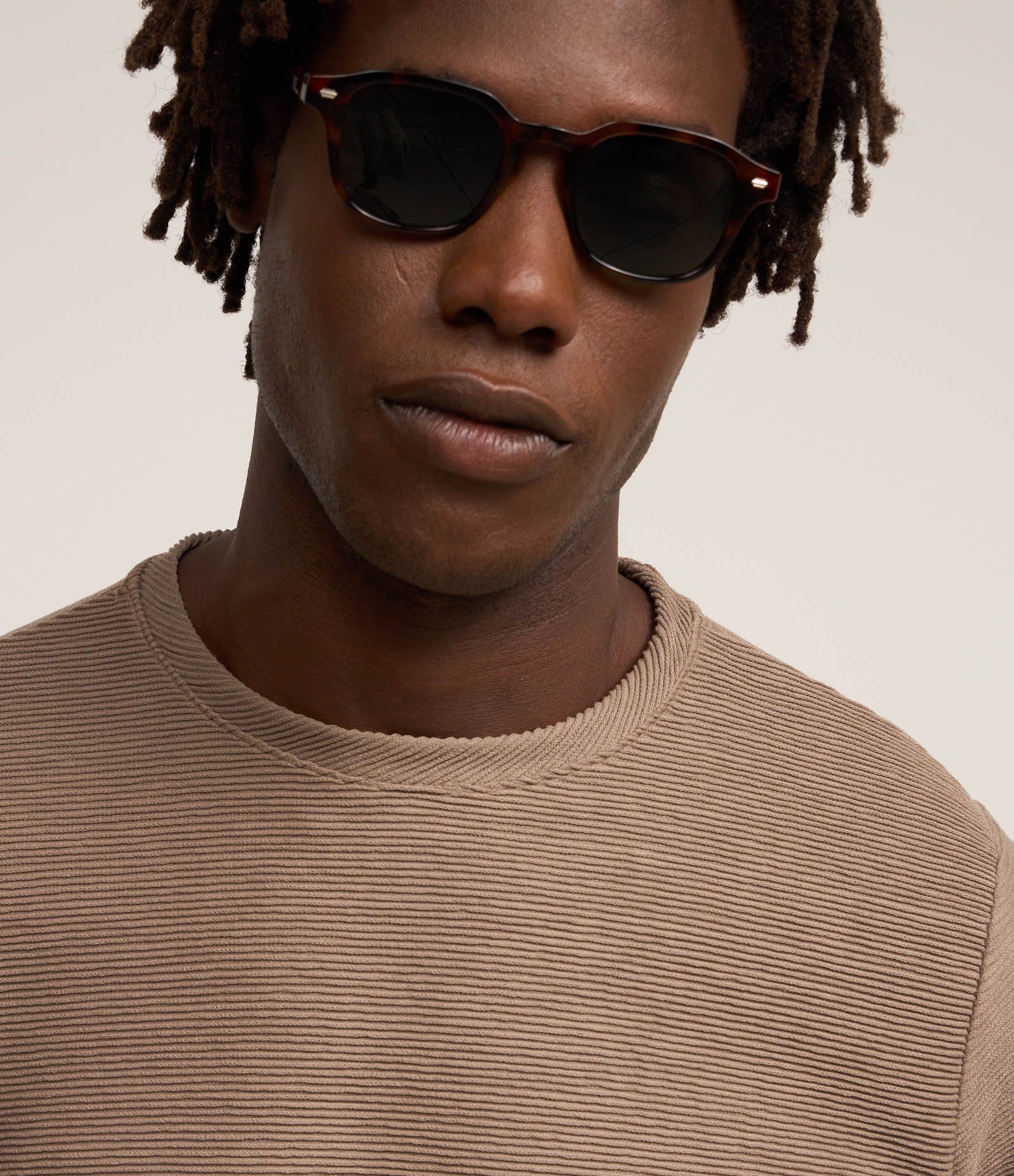 Camiseta com Textura Canelada Bege 4