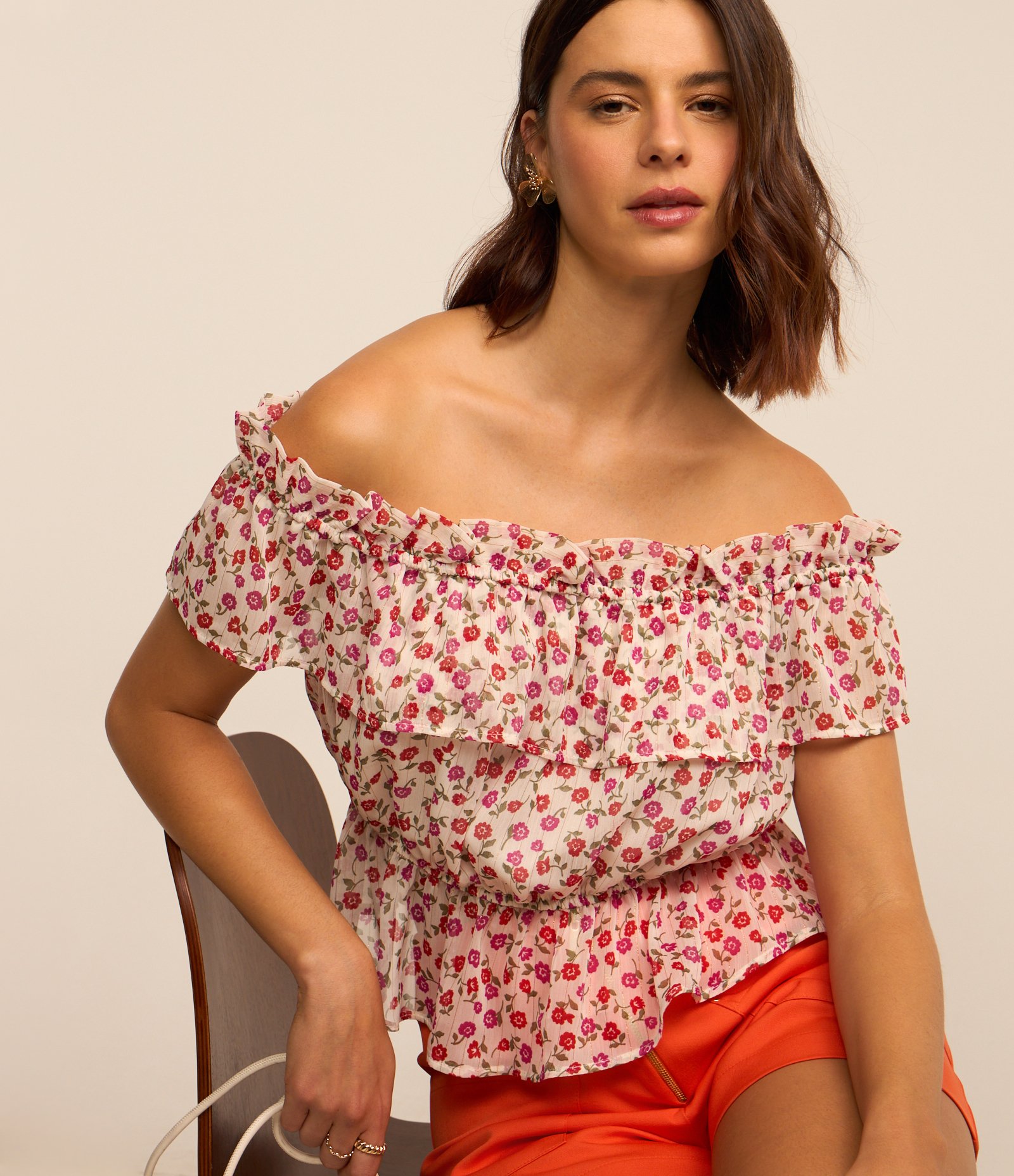 Blusa Ombro a Ombro em Crepe com Estampa Floral Branco 1