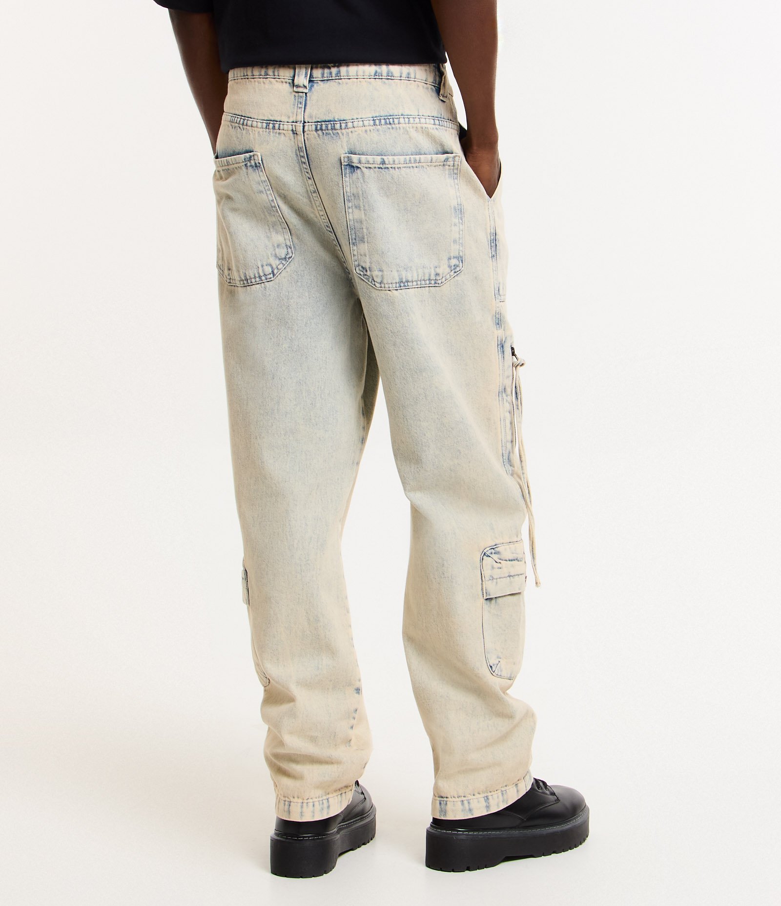 Calça Baggy em Jeans Dirty Multibolsos com Zíper Lateral Azul 3