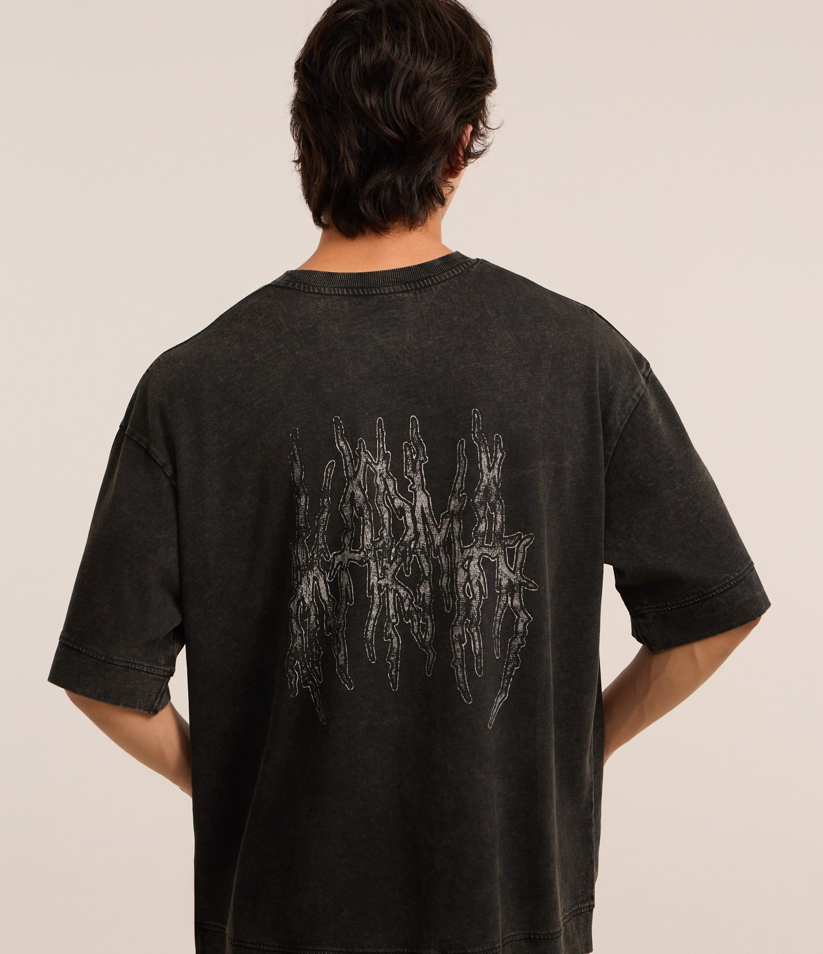 Camiseta Overboxy em Malhão Estonado com Estampa Lettering Preto 3