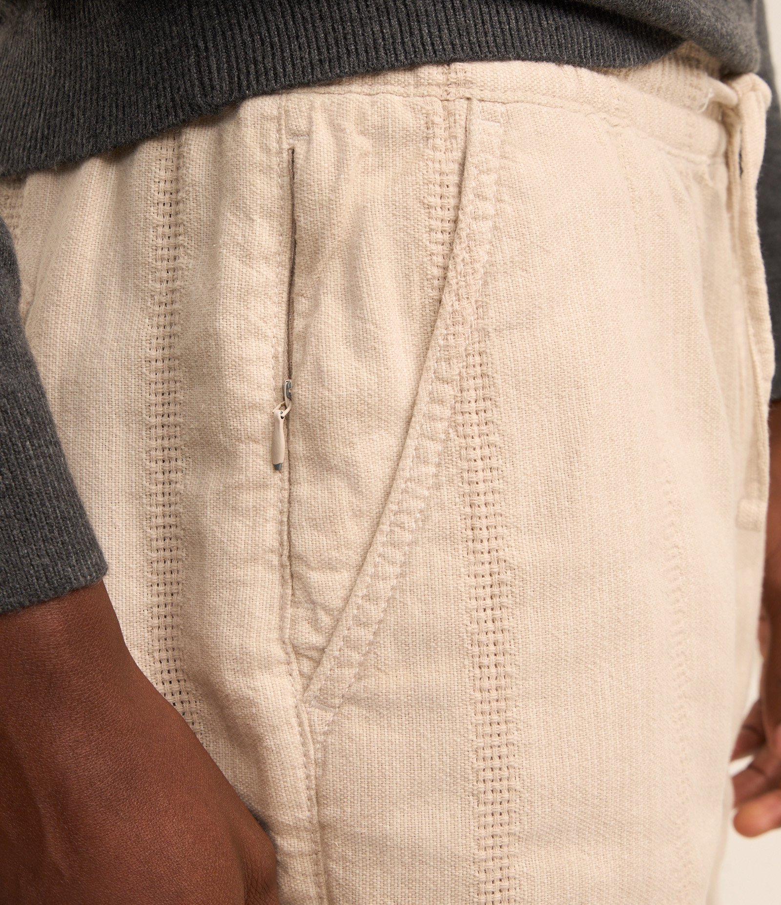 Bermuda em Algodão com Textura de Listras 3