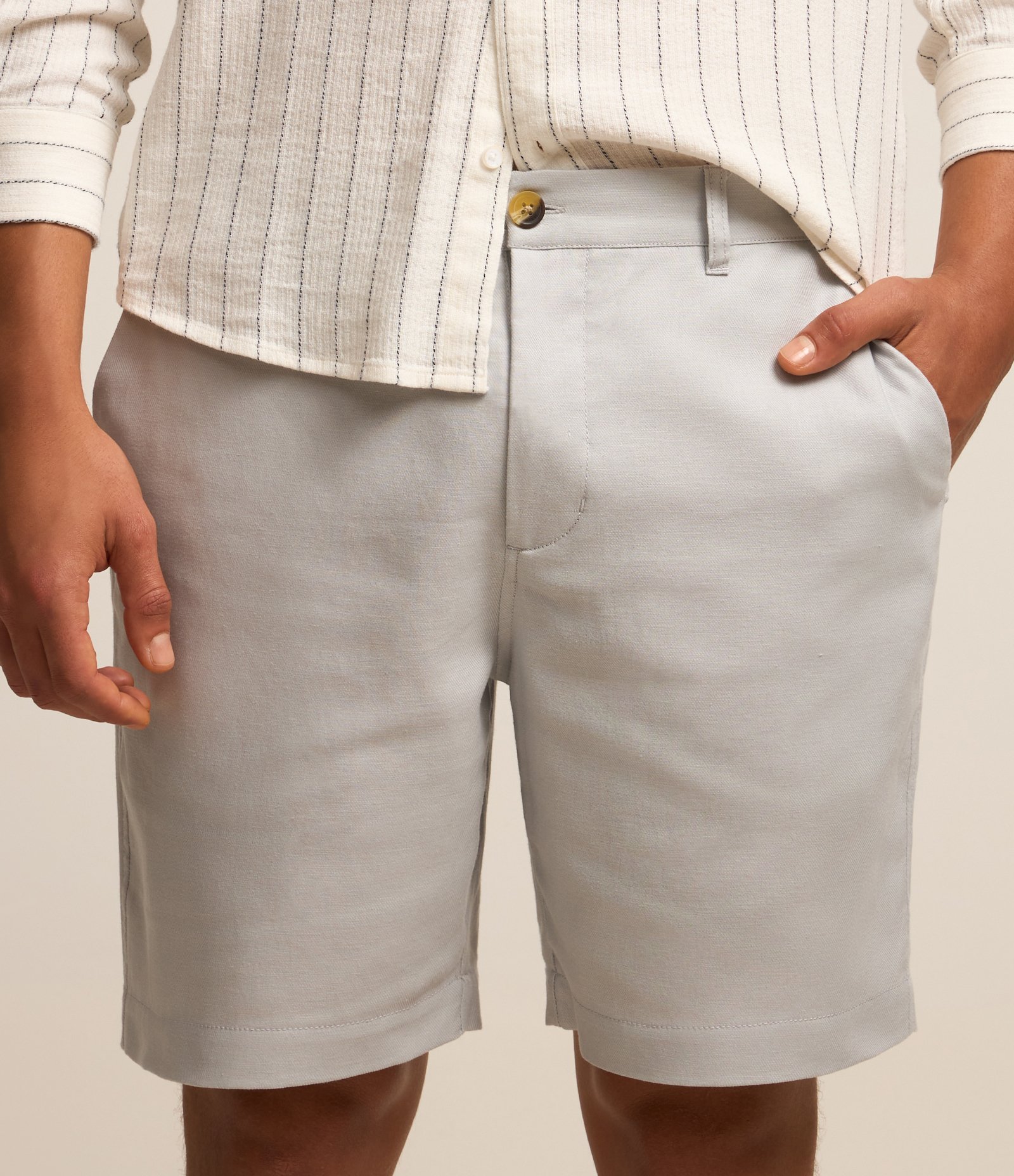 Bermuda Reta em Algodão e Linho com Textura Cinza 1