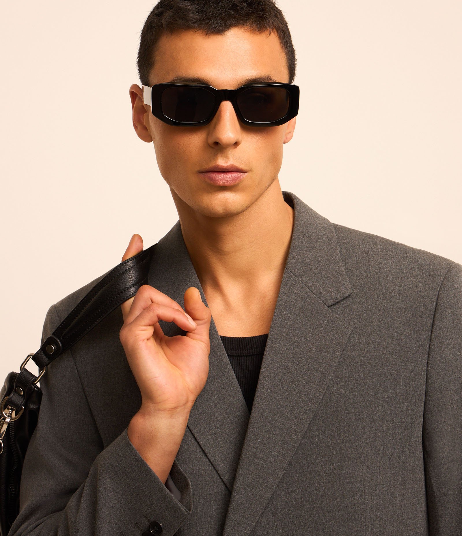 Blazer Boxy Alfaiataria com Abotoamento Duplo Cinza 5