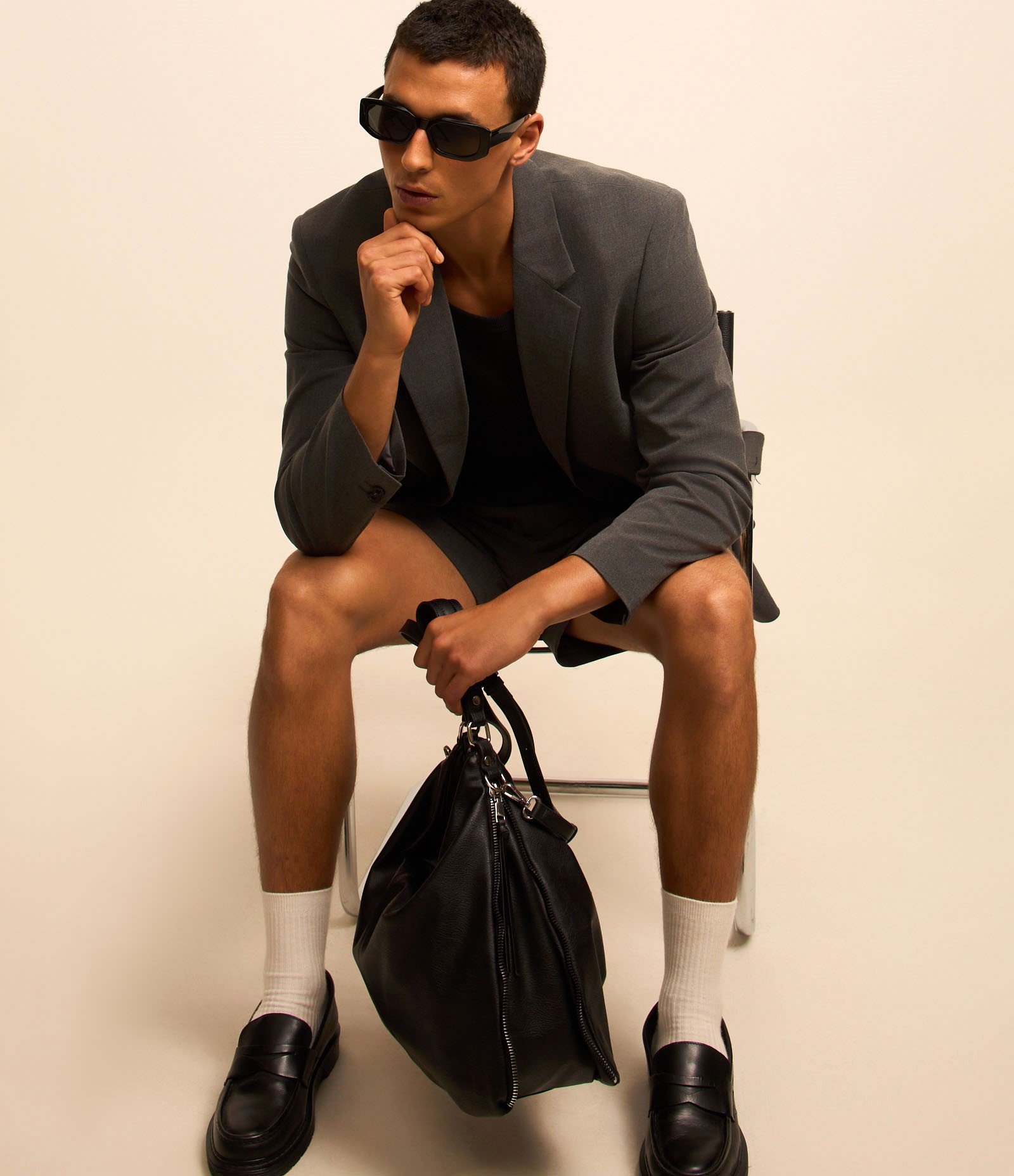 Blazer Boxy Alfaiataria com Abotoamento Duplo Cinza 6