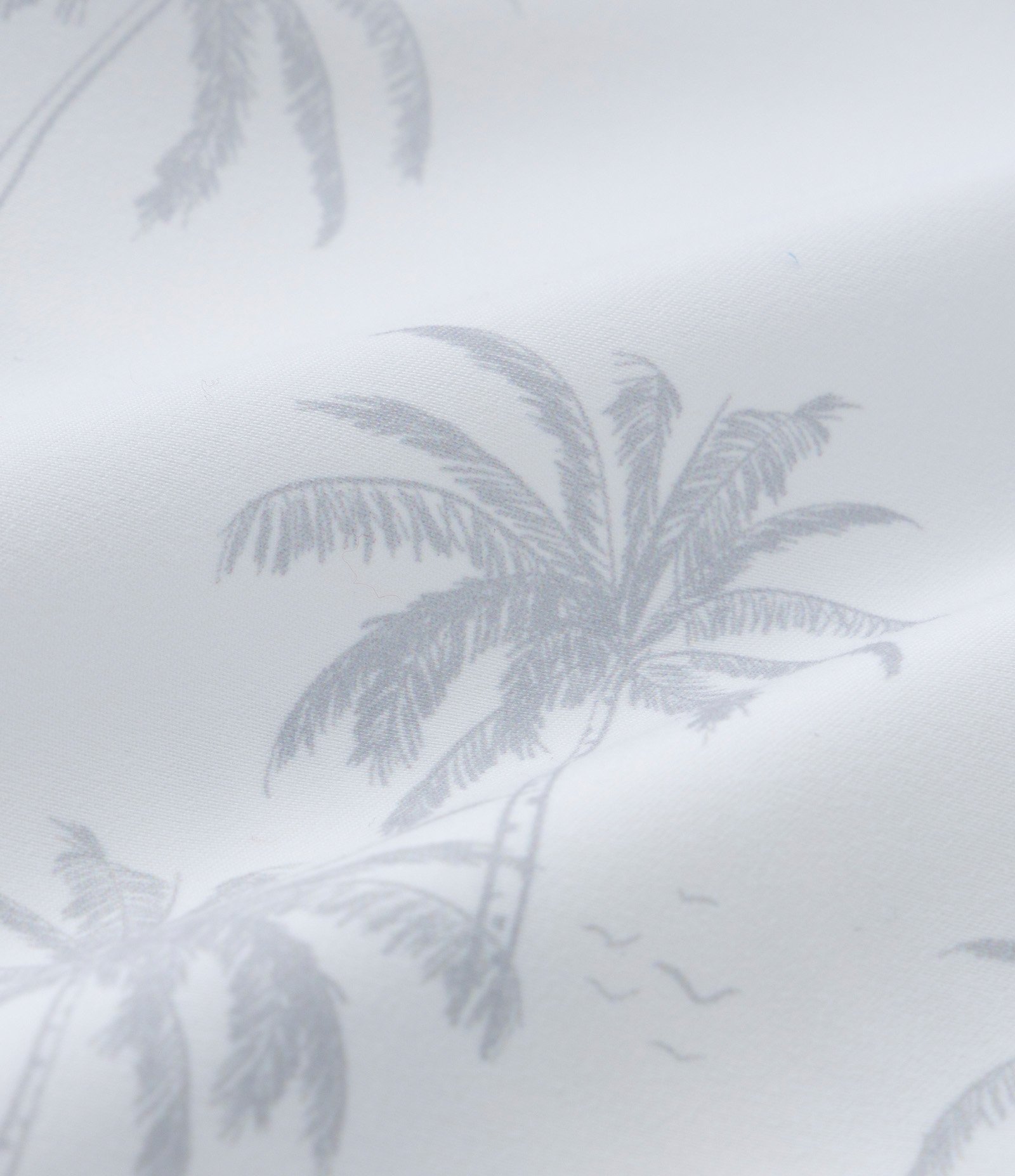 Bermuda Infantil em Microfibra com Estampa Coqueiros - Tam 5 a 14 Anos Branco 3