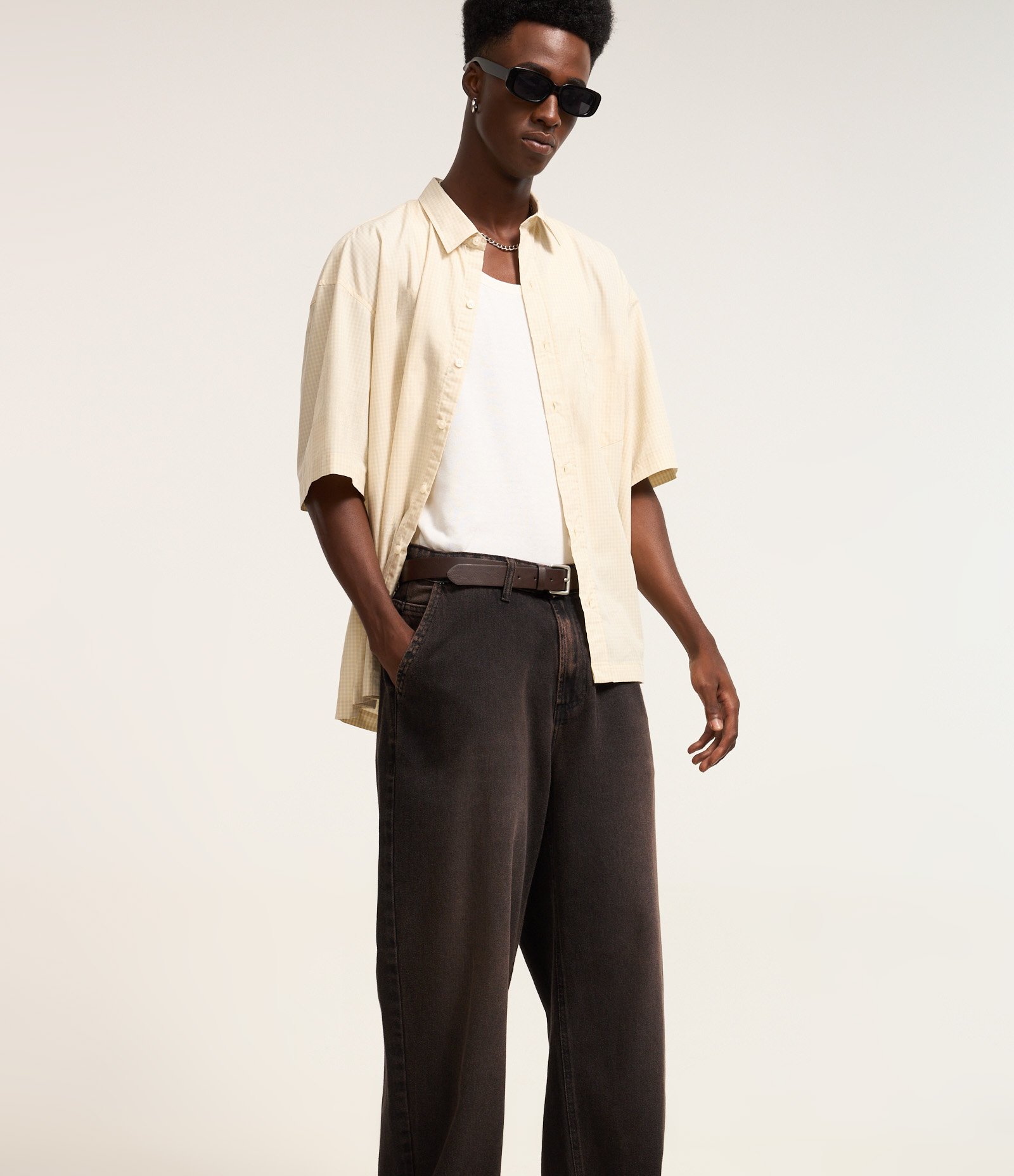 Calça Super Baggy em Jeans com Bolsos Marrom 3