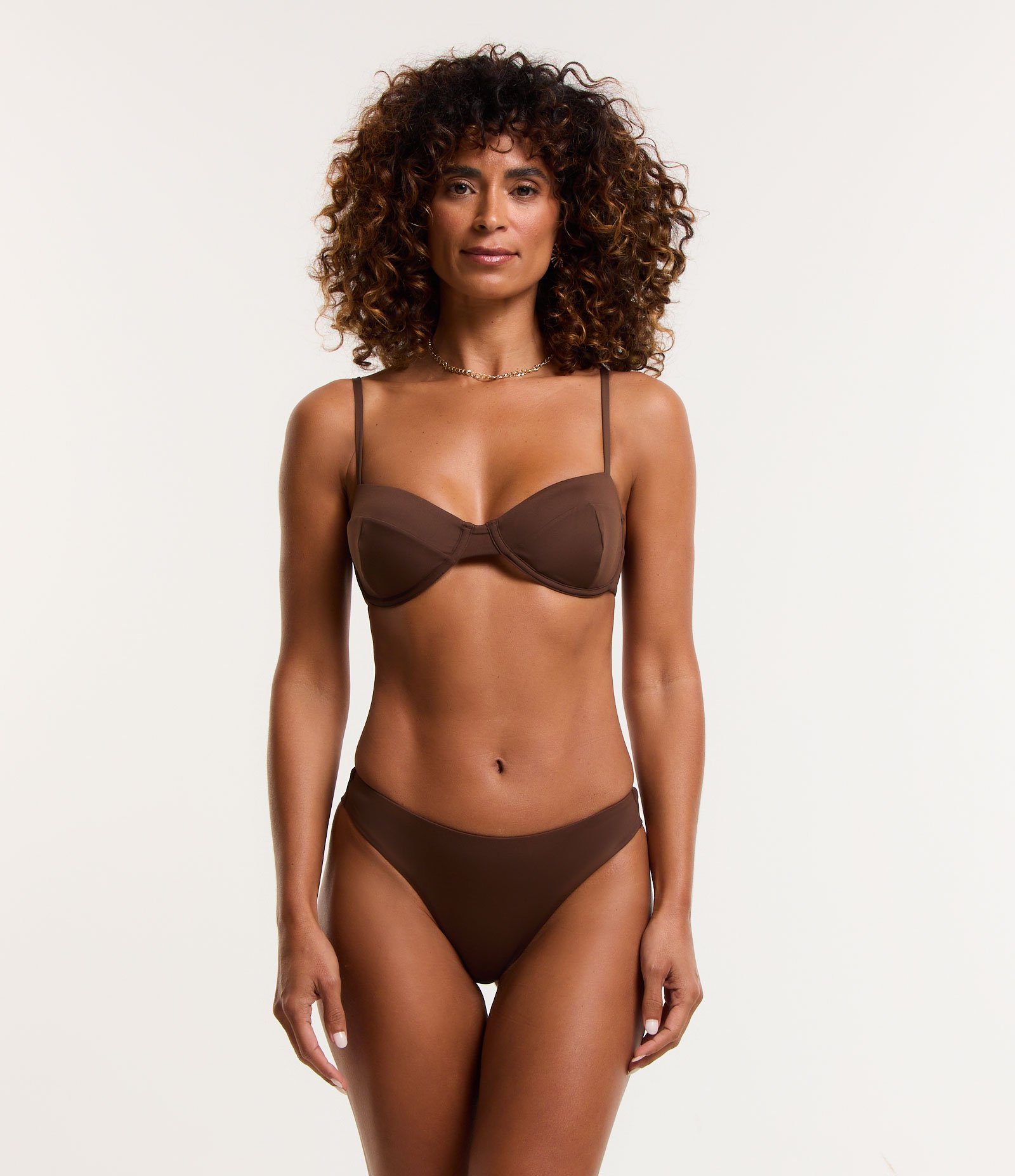 Biquíni Top Meia Taça em Microfibra com Aro e Alças Finas Marrom 3