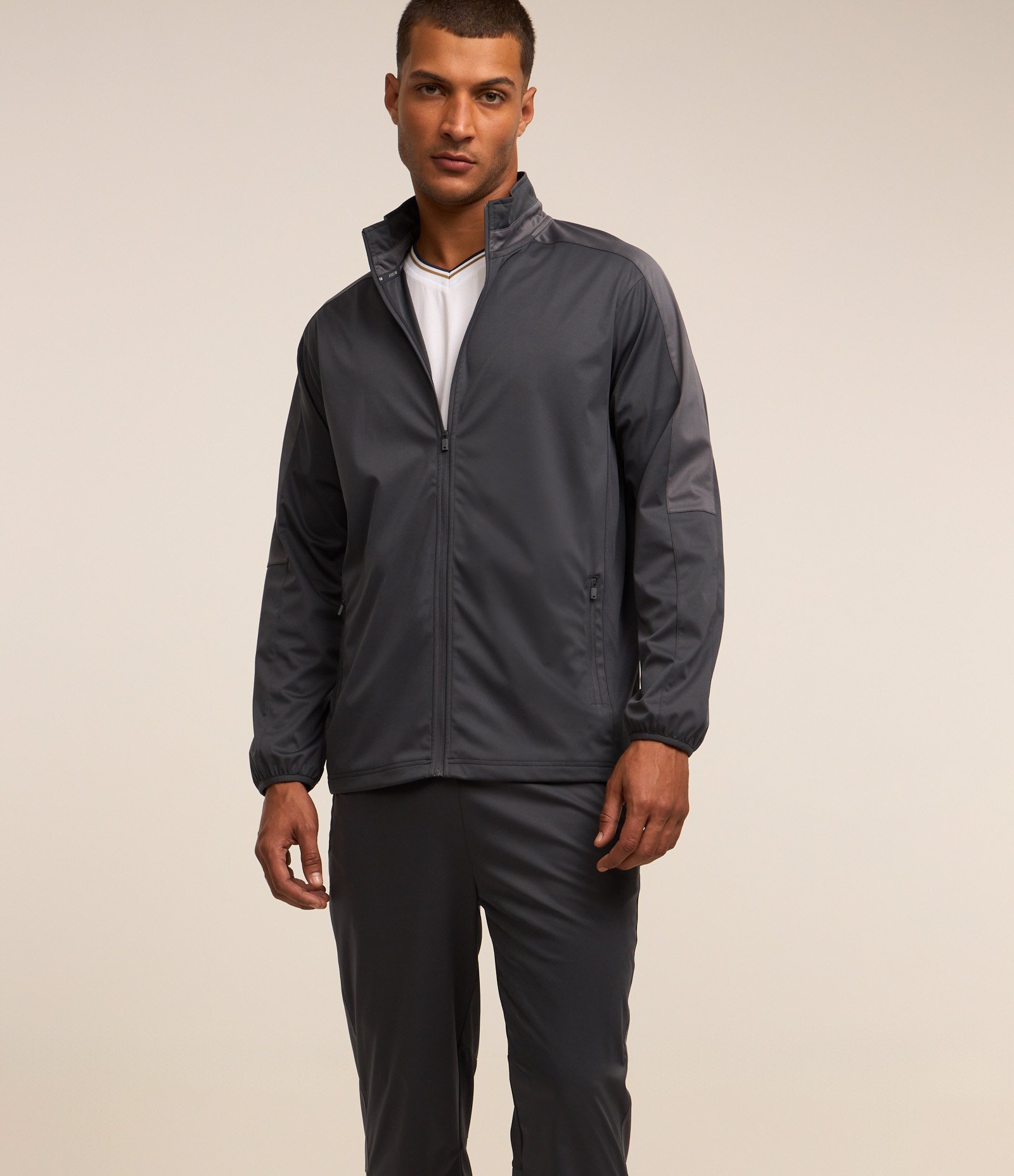 Blusão Esportivo Futebol em Helanca com Fechamento Frontal Cinza 4