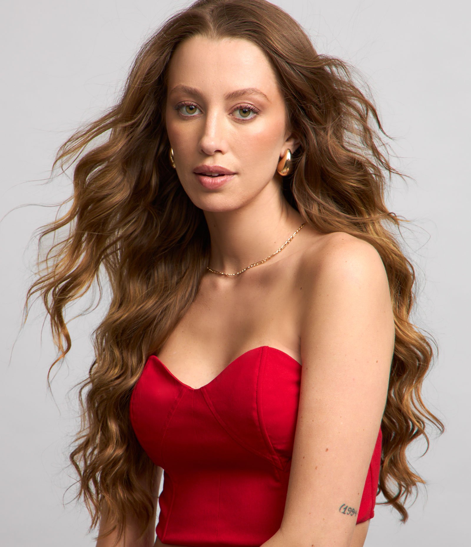 Blusa Cropped em Bengaline com Decote Coração Vermelho 1