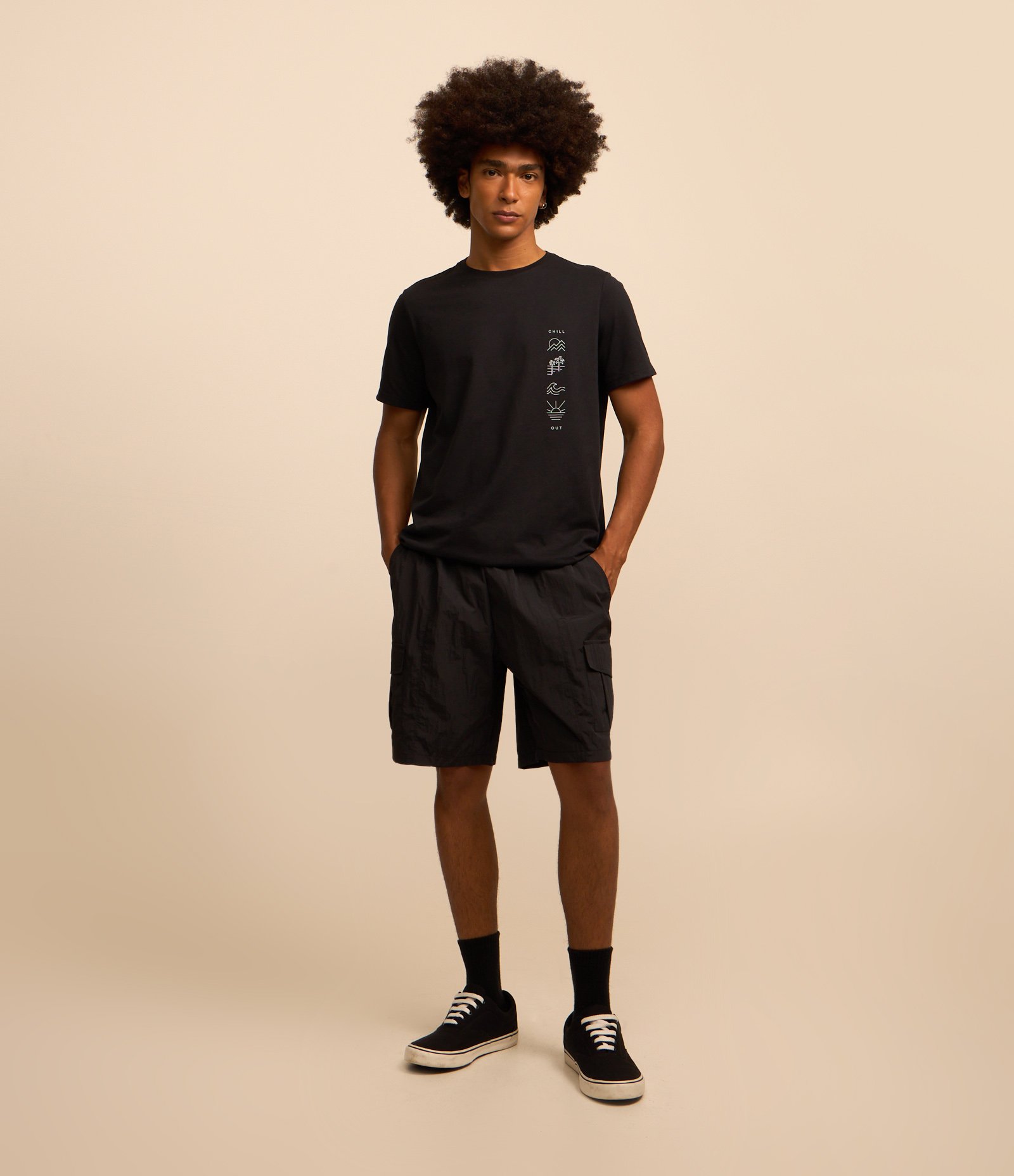 Bermuda em Tecnologia Dry com Cós Elástico e Bolsos Laterais Preto 1