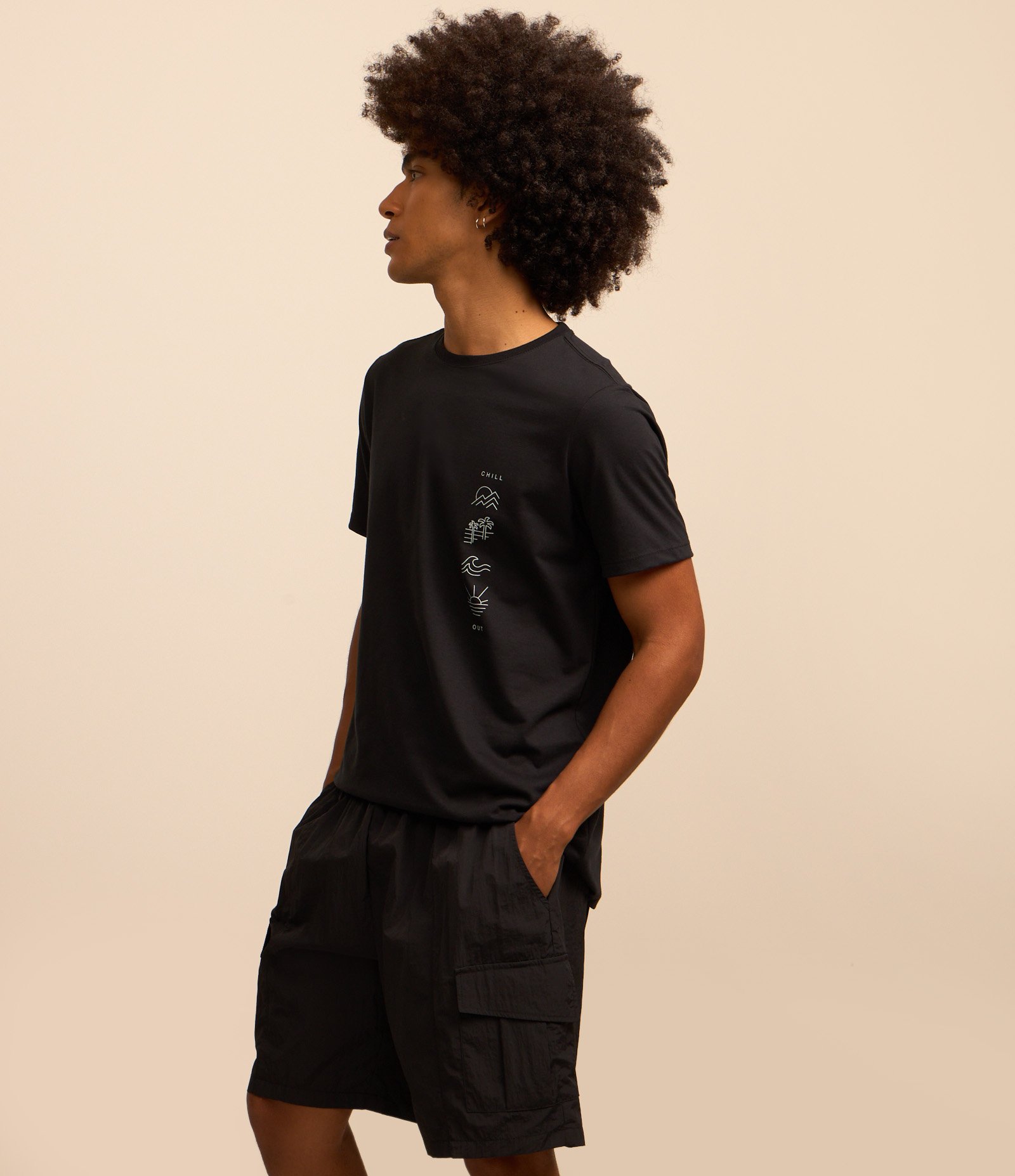 Bermuda em Tecnologia Dry com Cós Elástico e Bolsos Laterais Preto 2