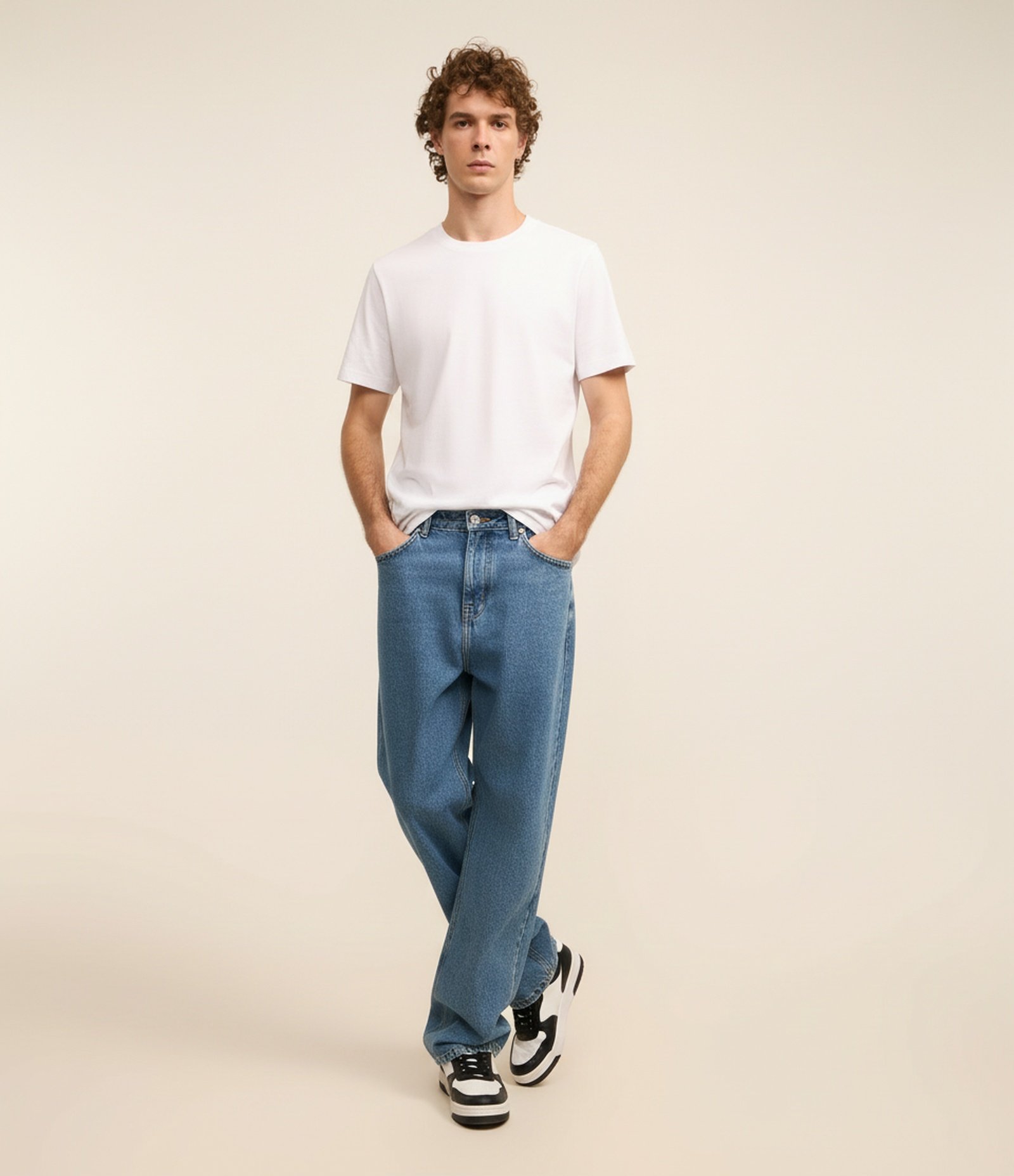 Camiseta Regular Básica em Algodão Branco 1