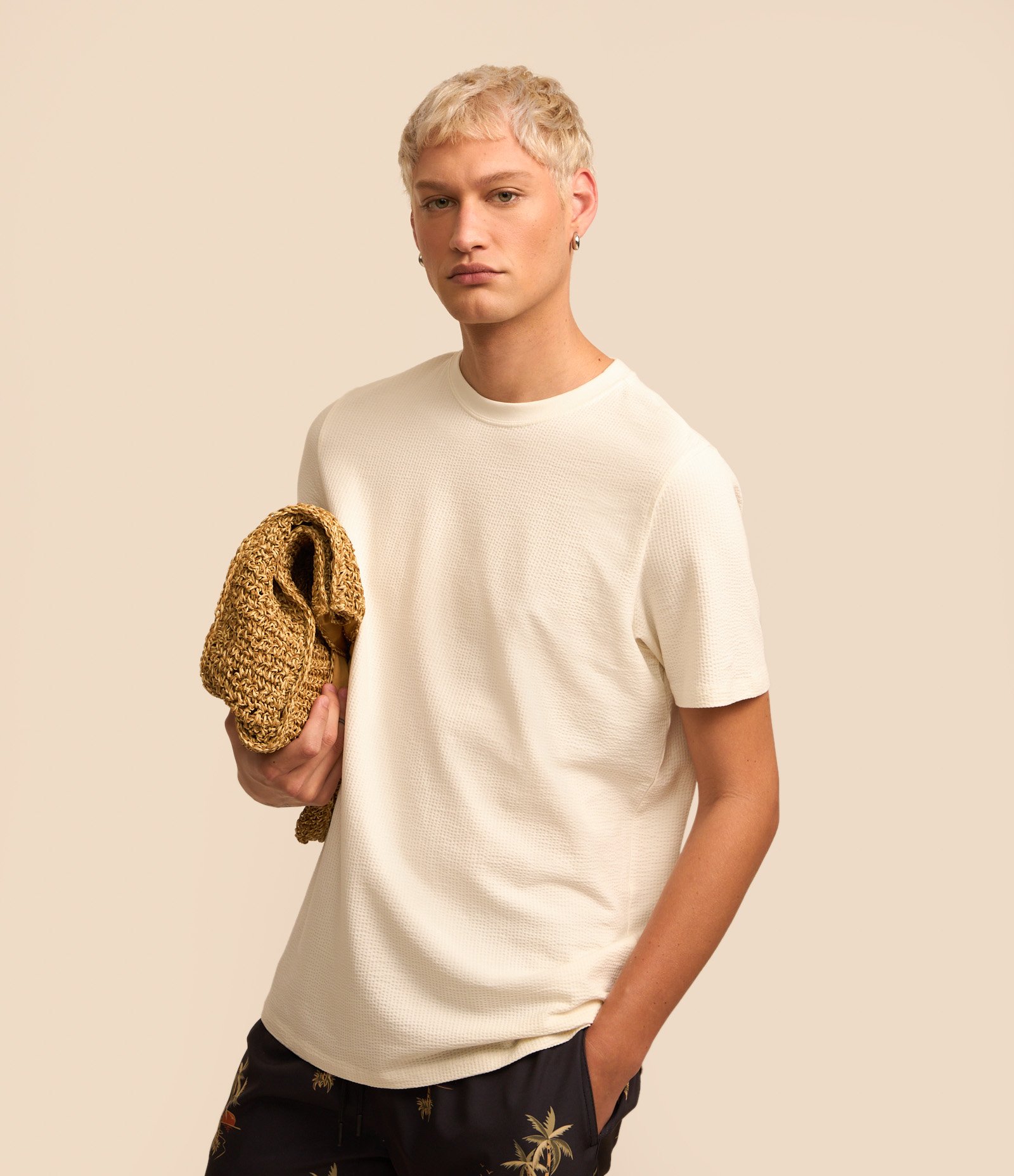 Camiseta Regular em Ana Ruga com Textura Branco 1