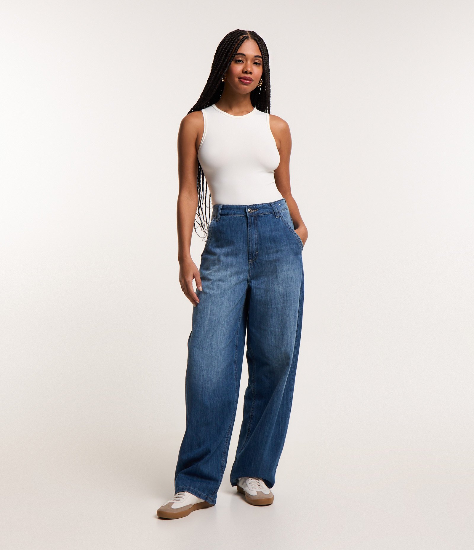 Blusa sem Manga Básica em Poliamida Branco 2