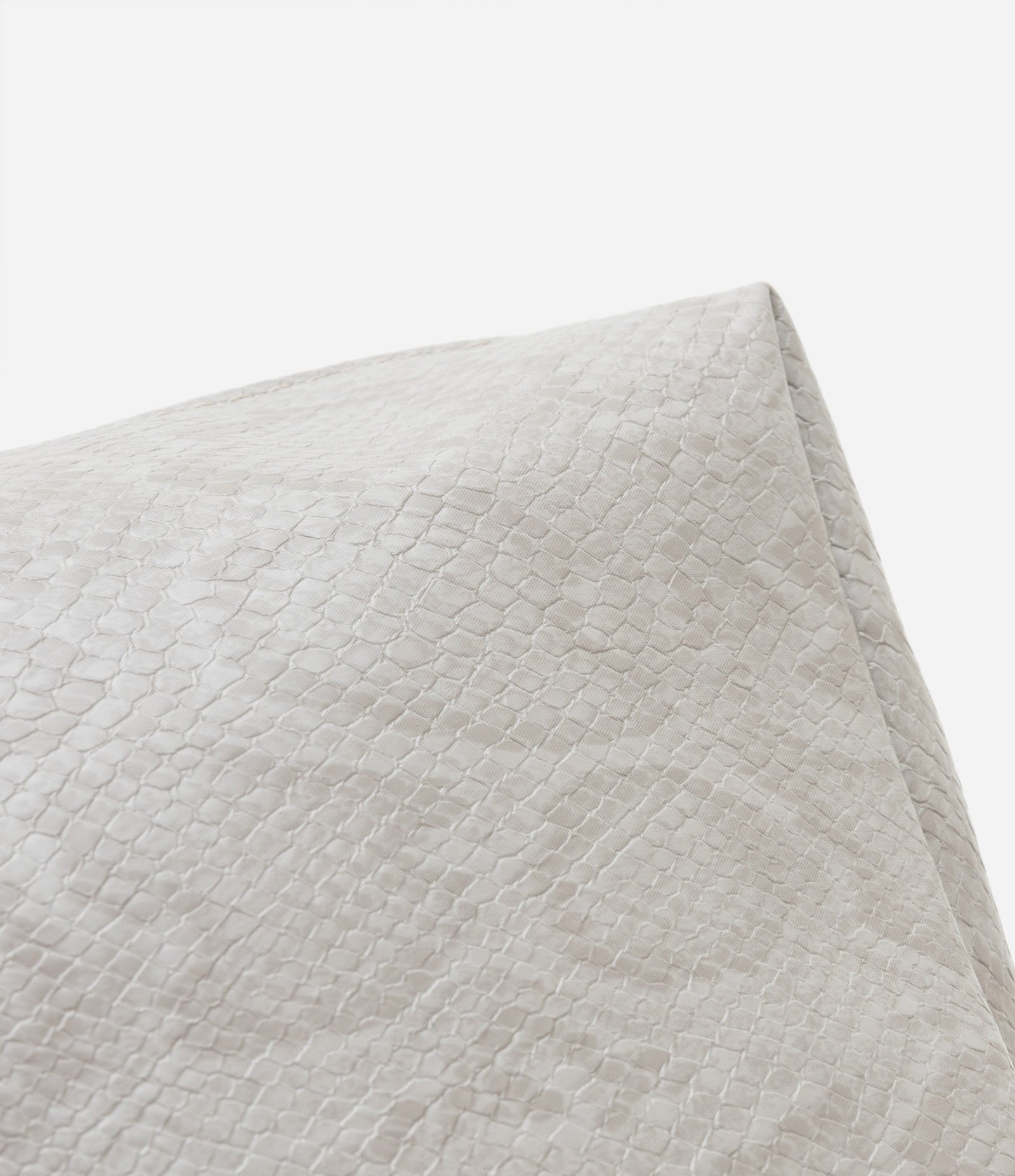 Nécessaire Trapézio Grande em Pu com Estampa de Cobra Bege 2