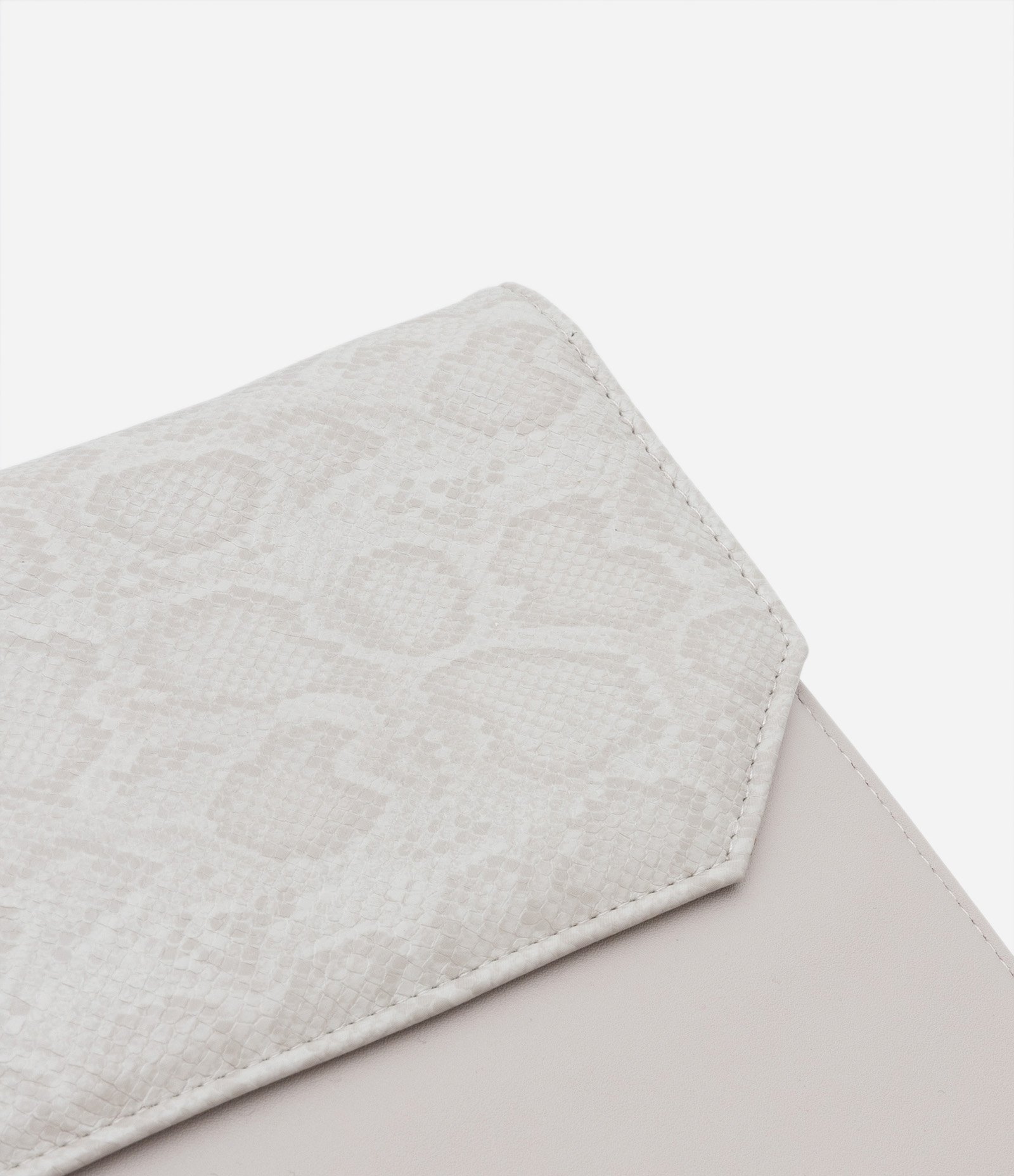 Case Notebook Grande em PU com Tampa e Textura de Cobra Bege 4