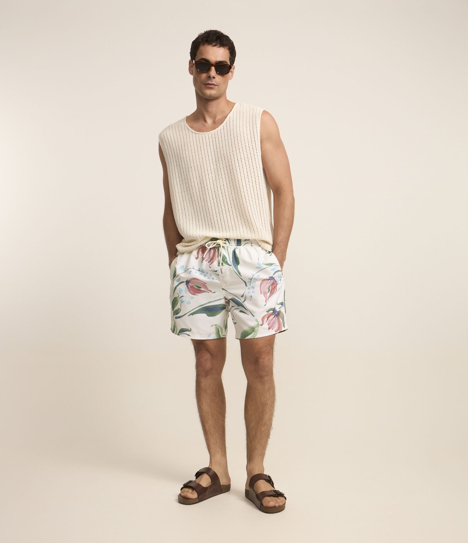 Bermuda em Microfibra com Estampa Floral Branco 1