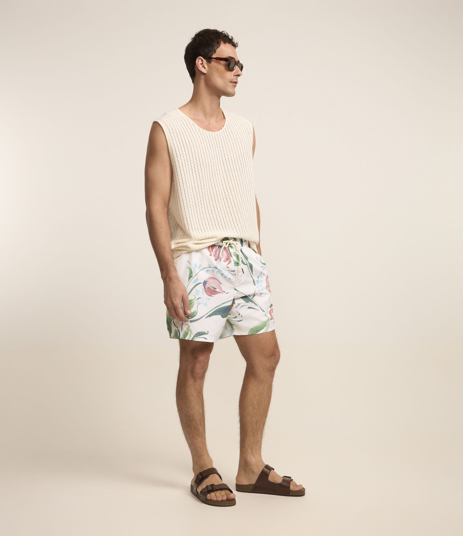 Bermuda em Microfibra com Estampa Floral Branco 5